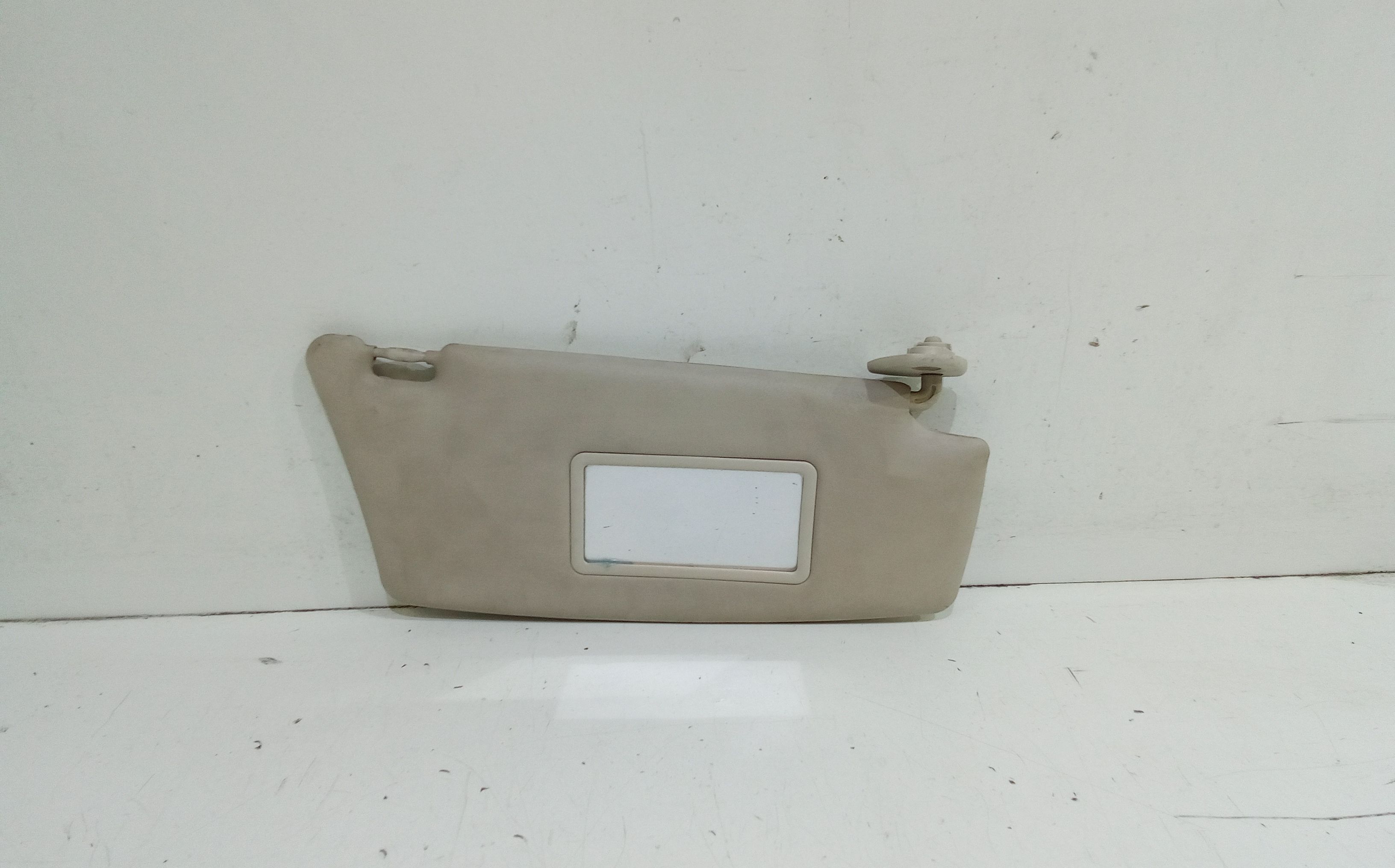 Aletta Parasole Parabrezza Destro Usato