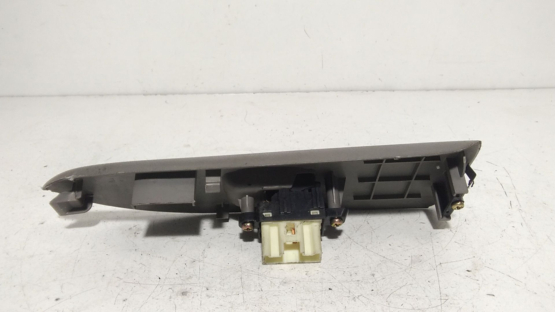 Interruttore Alzacristalli Porta Ant. Destro Usato