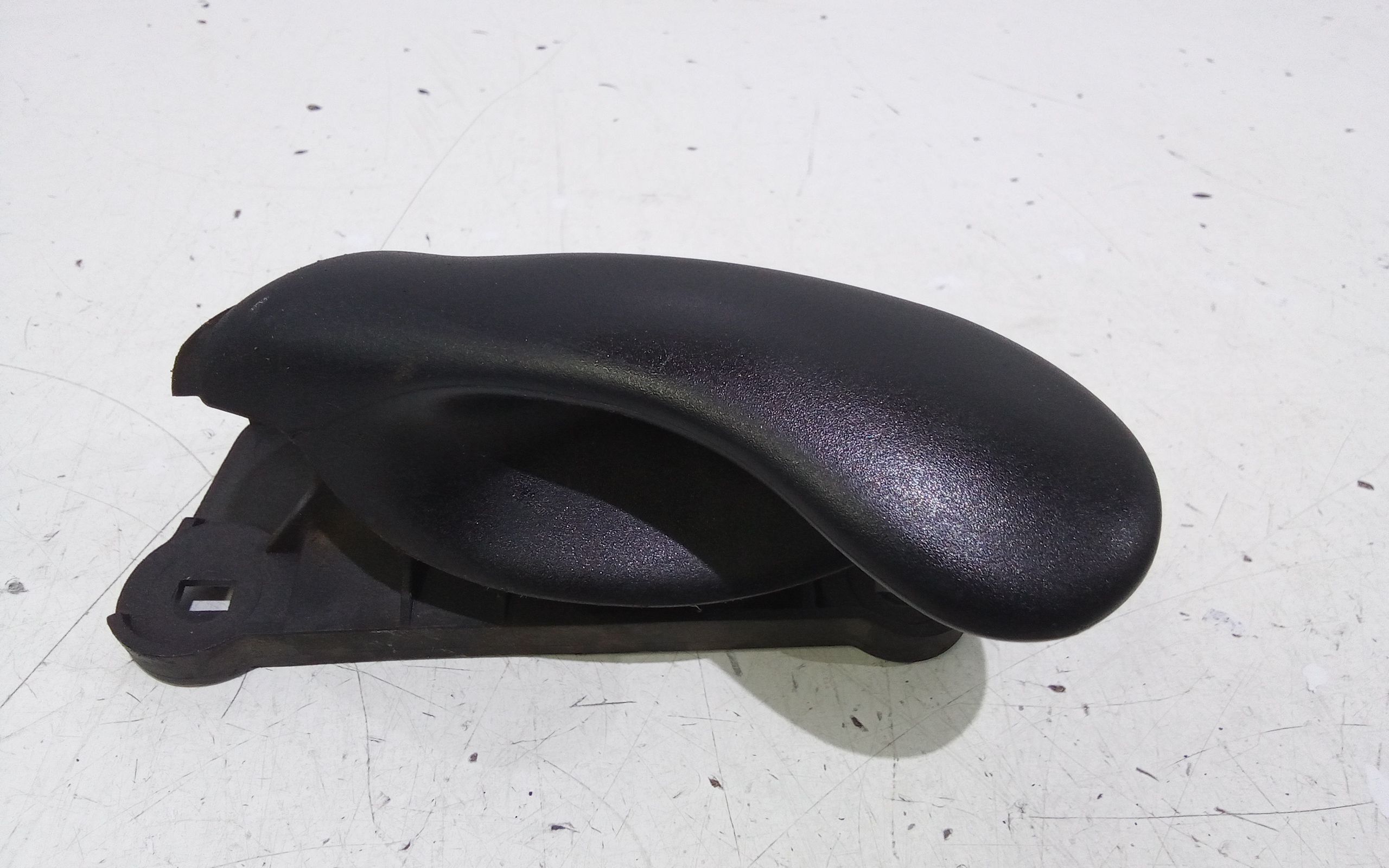 Maniglia Int. Apertura Porta Post. Sinistro 735428391 Usato