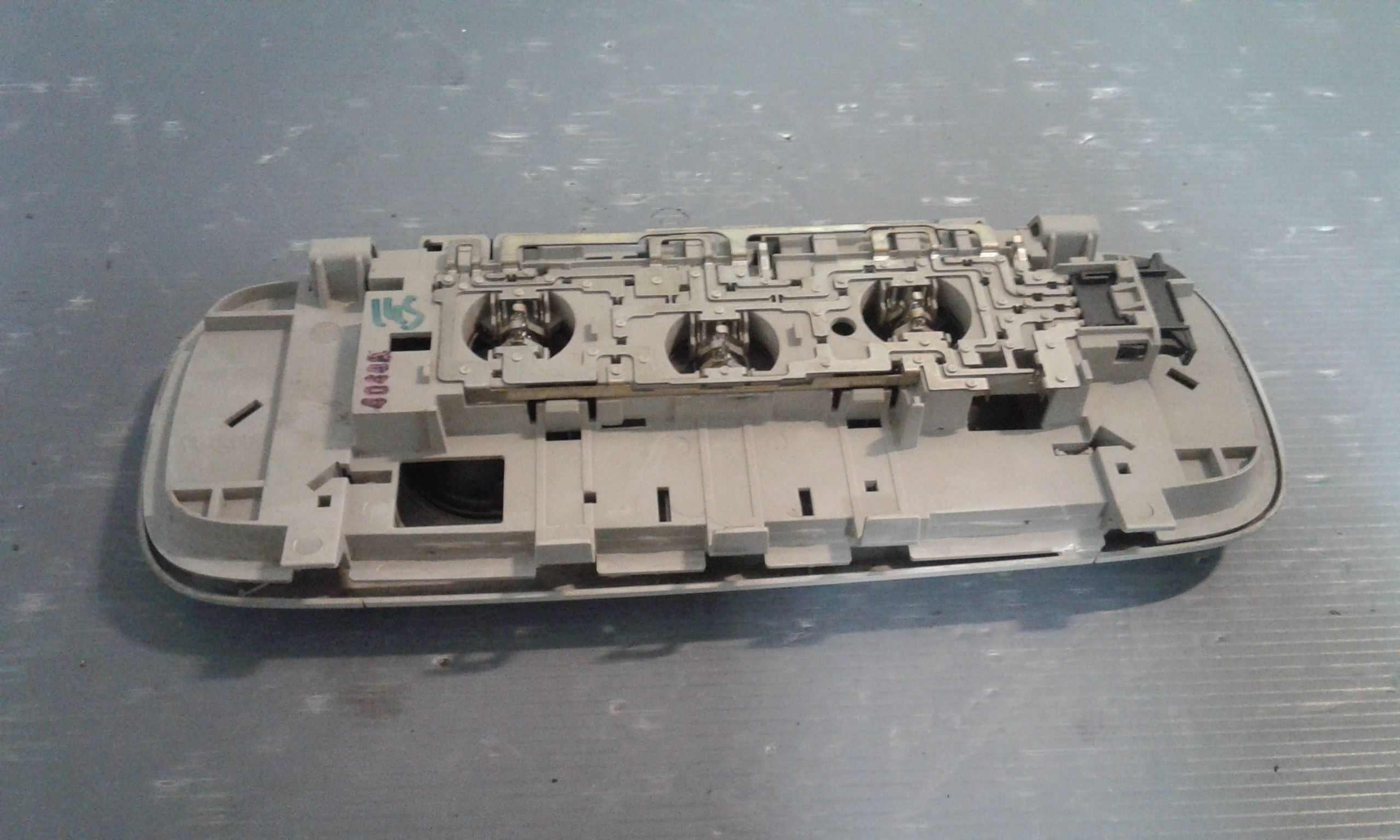 Luce Cortesia Ant. Tetto 1K0947105PY20 Usato