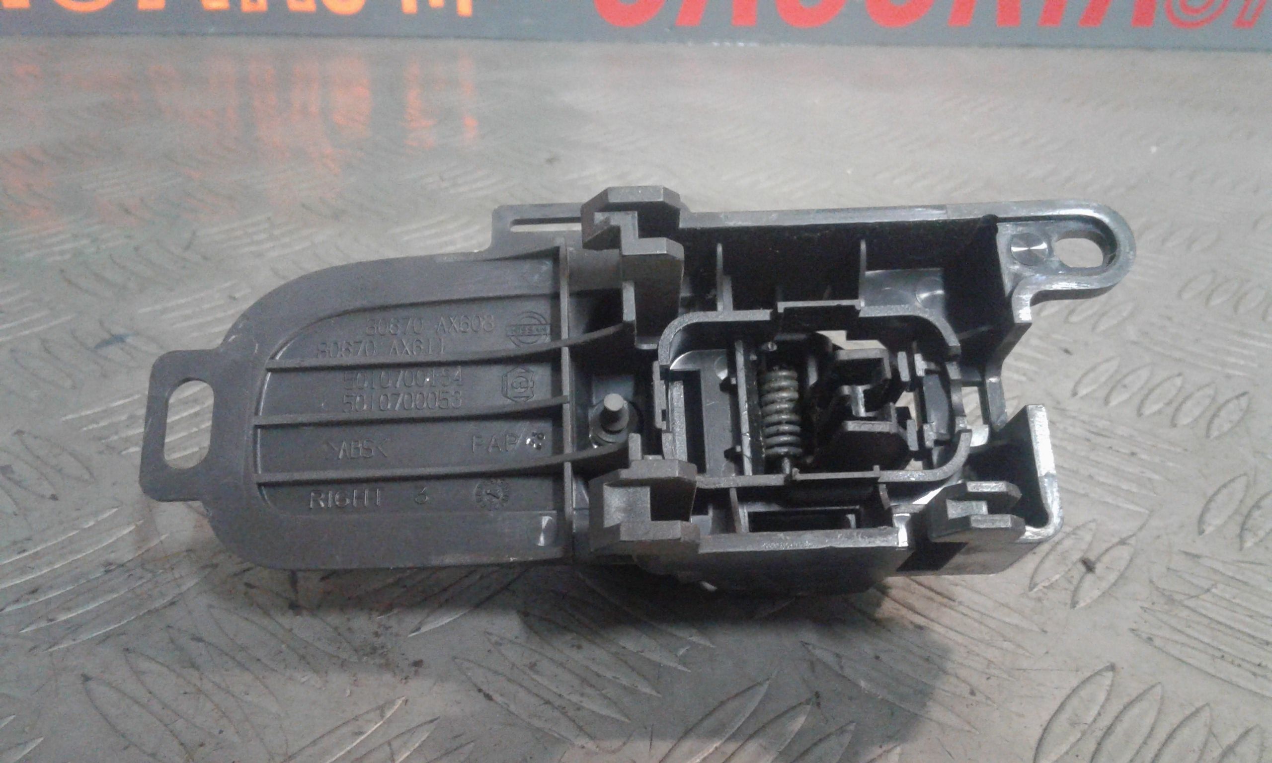 Maniglia Int. Apertura Porta Post. Destro Usato