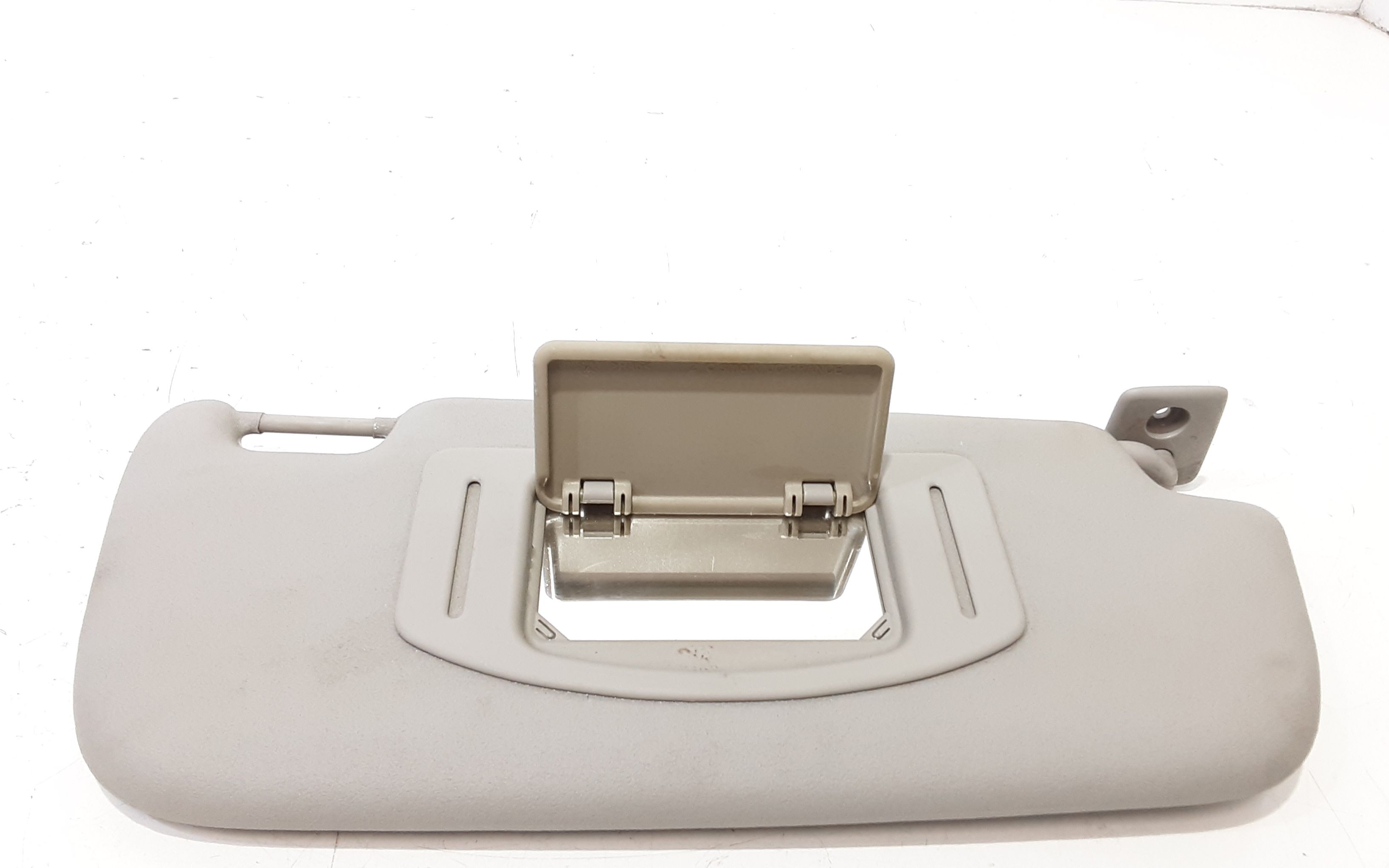 Aletta Parasole Parabrezza Destro A4548100410CH0A Usato