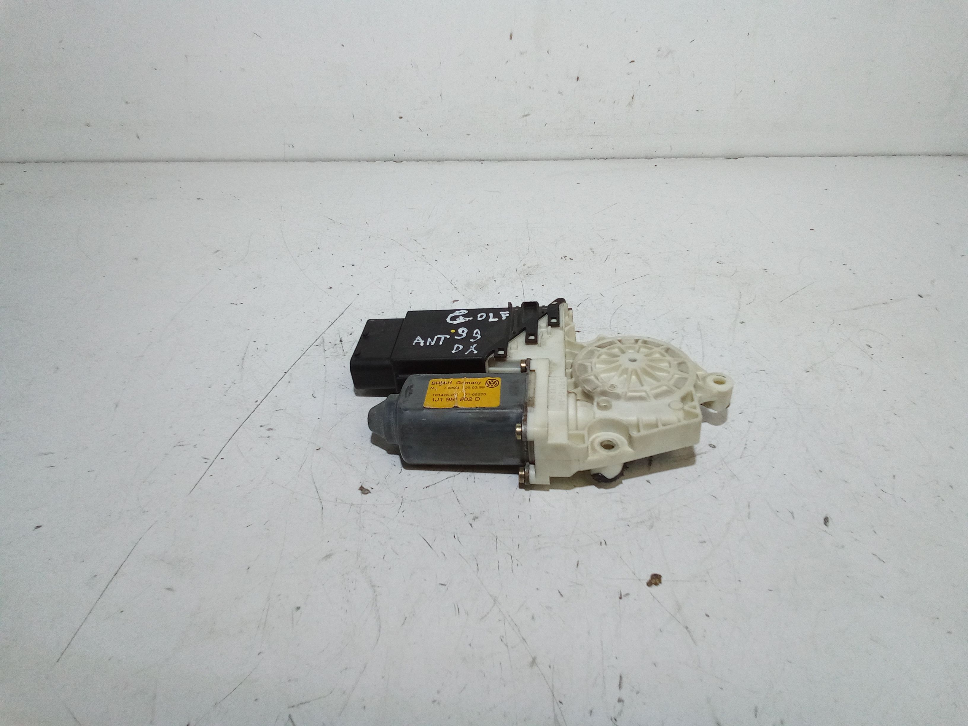 Motorino Alzacristallo Porta Ant. Destro 1C0959802C017 Usato