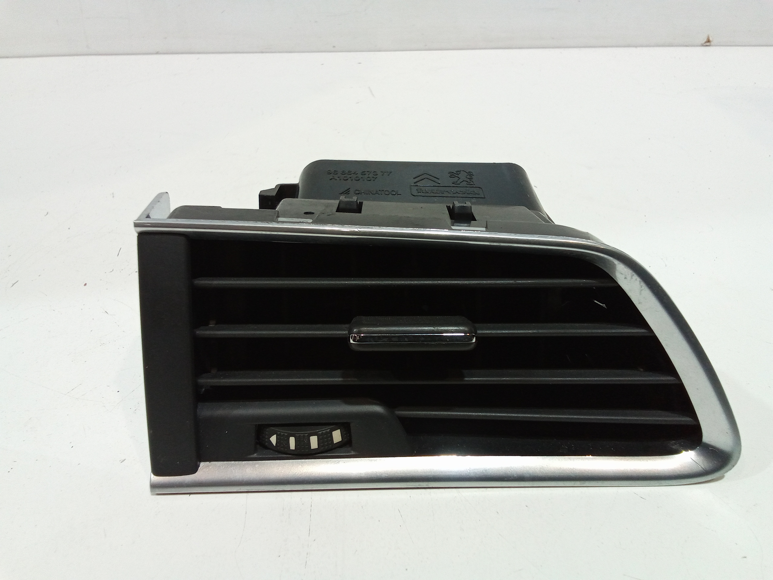 Condotto Aria Bocchette Lat. Cruscotto Sinistro 647933 Usato