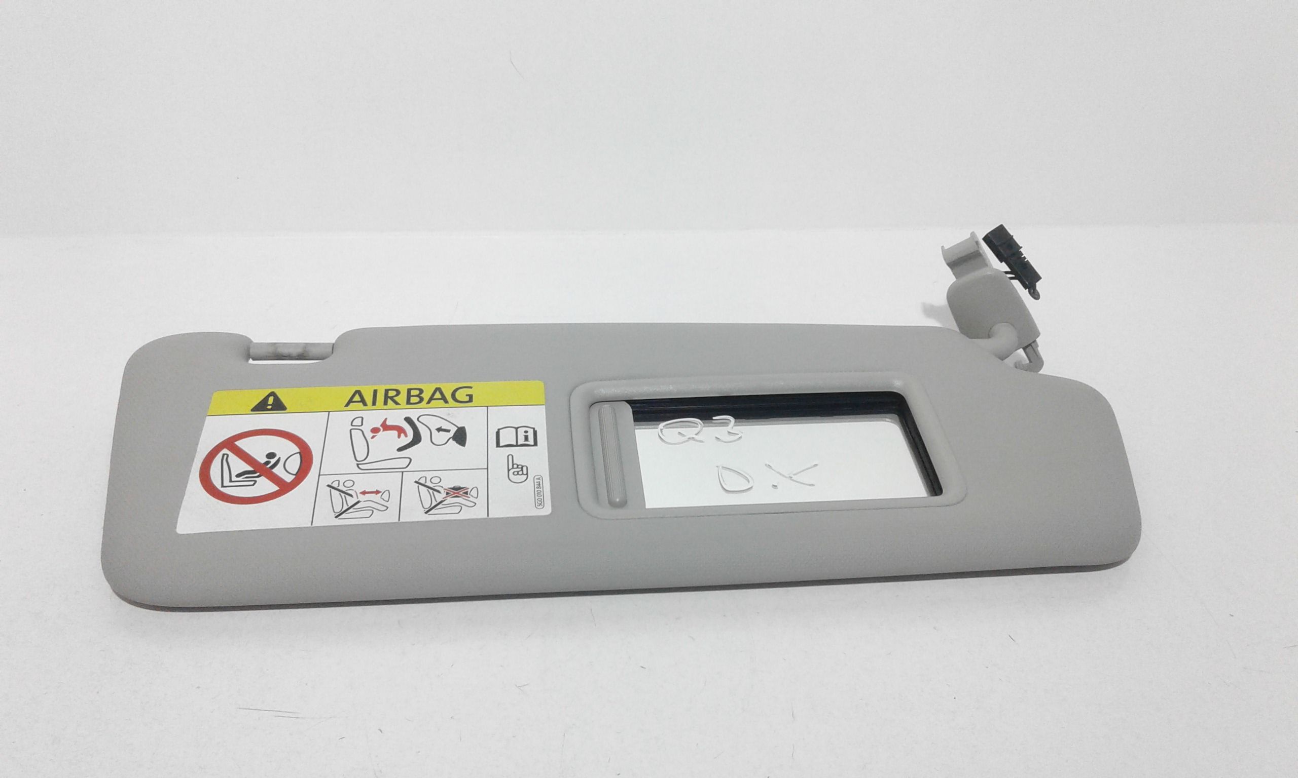 Aletta Parasole Parabrezza Destro 8U0857552AD7C0 Usato