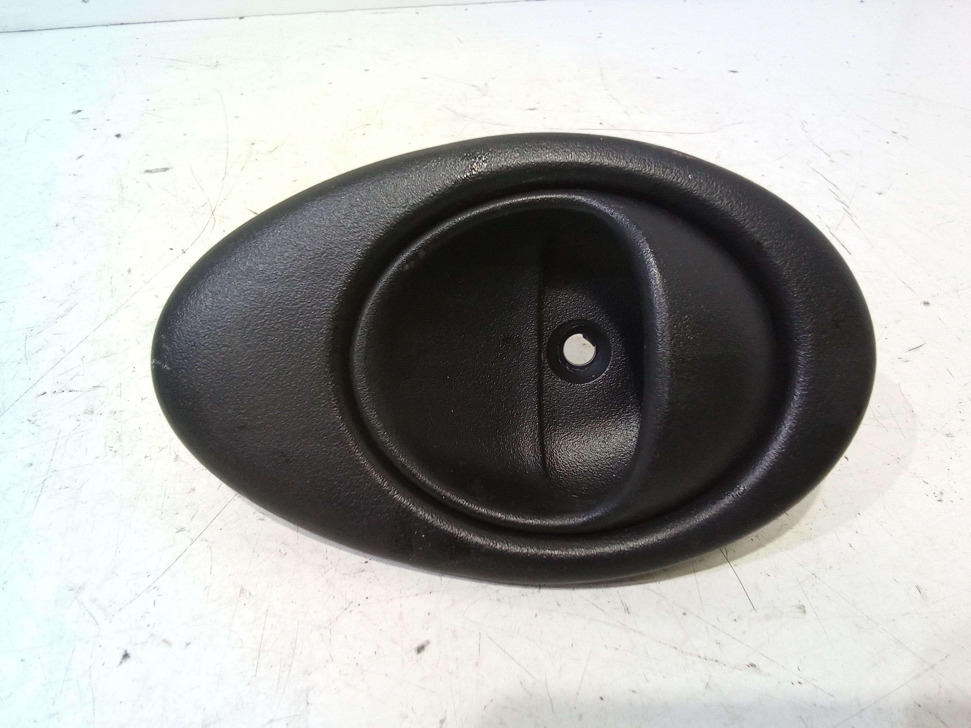 Maniglia Int. Apertura Porta Post. Destro 96601586 Usato