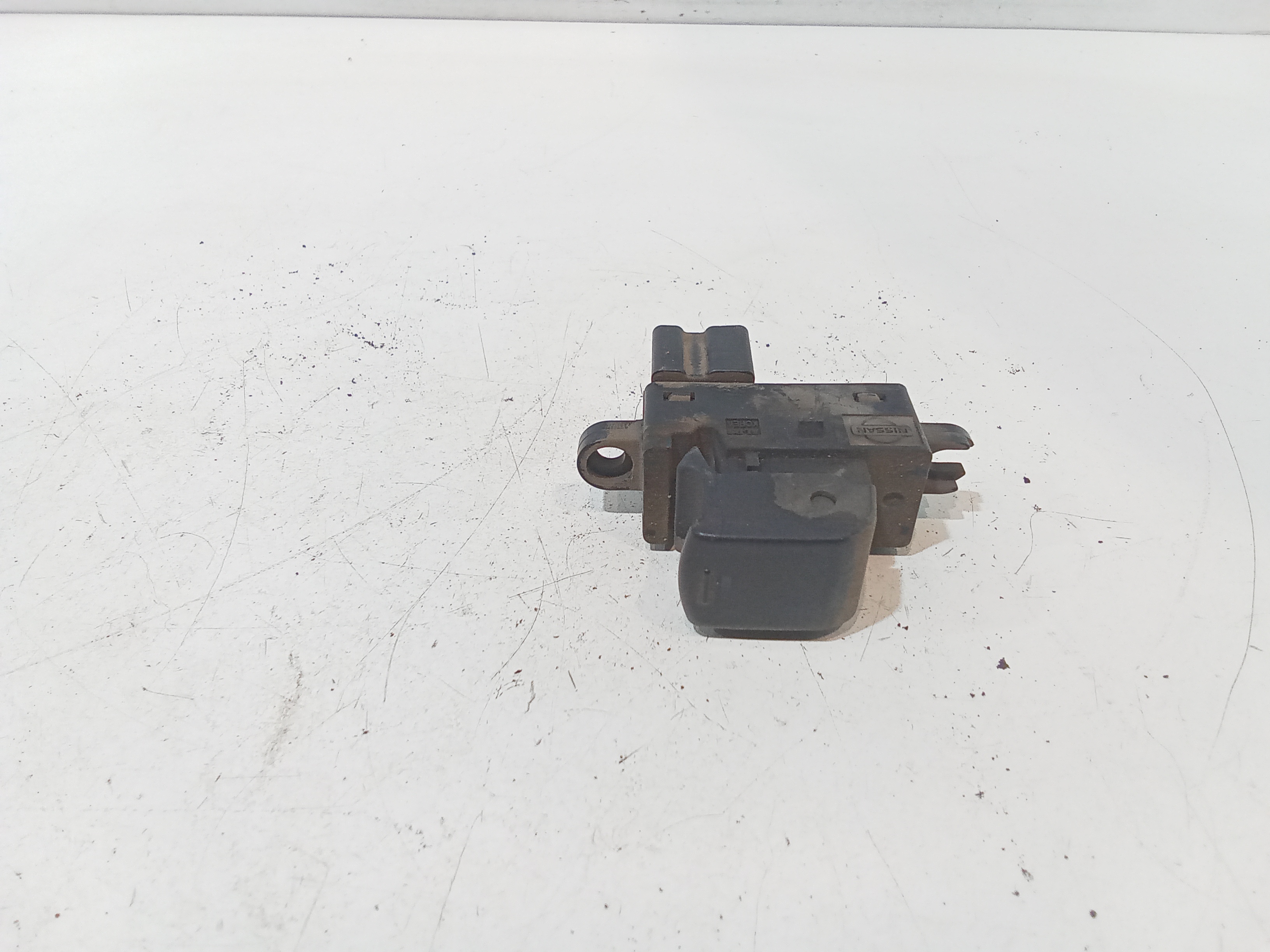 Interruttore Alzacristalli Porta Ant. Destro Usato