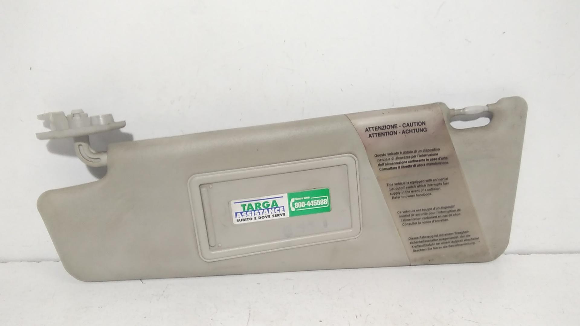 Aletta Parasole Parabrezza Sinistro 735361679 Usato