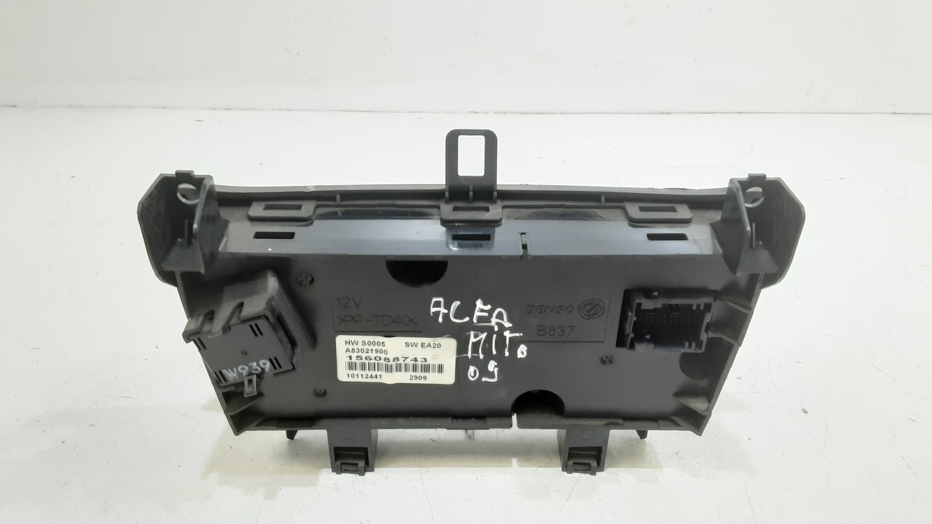 Blocco Comando Climatizzazione 156088743 Usato