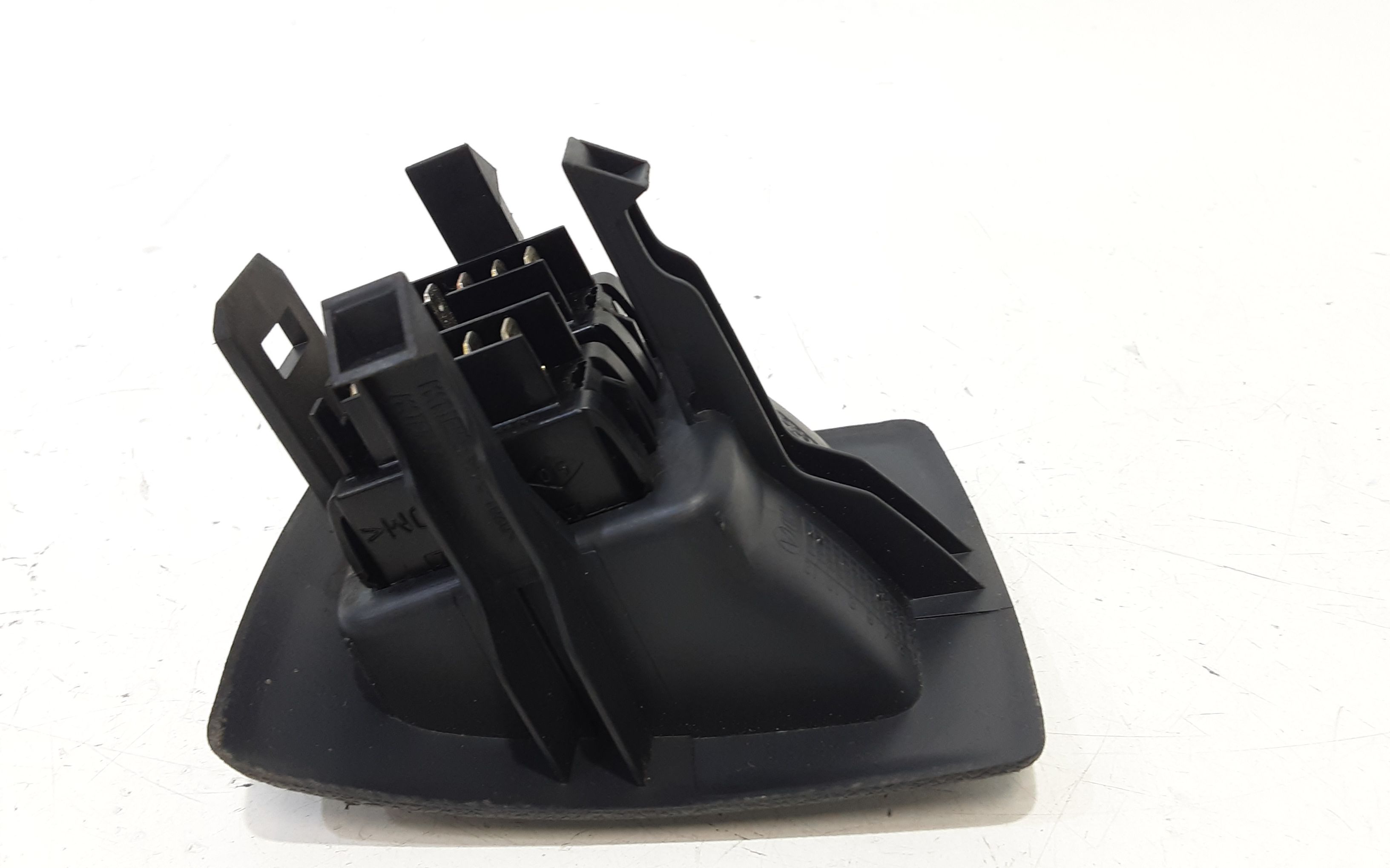 Interruttore Alzacristalli Porta Ant. Sinistro 8200602227 Usato