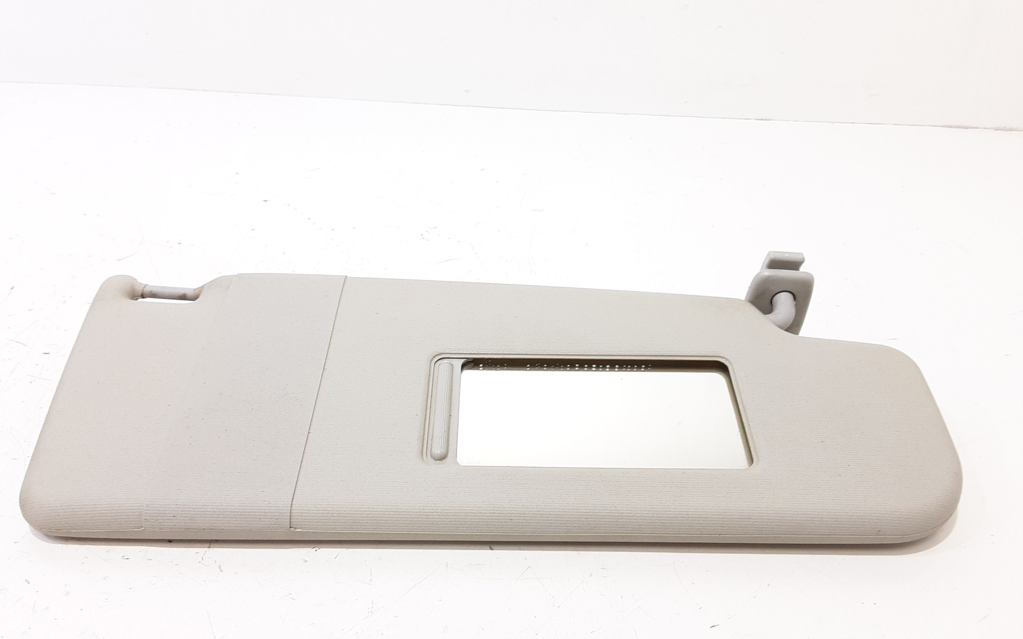 Aletta Parasole Parabrezza Destro 1K0857552L2F4 Usato