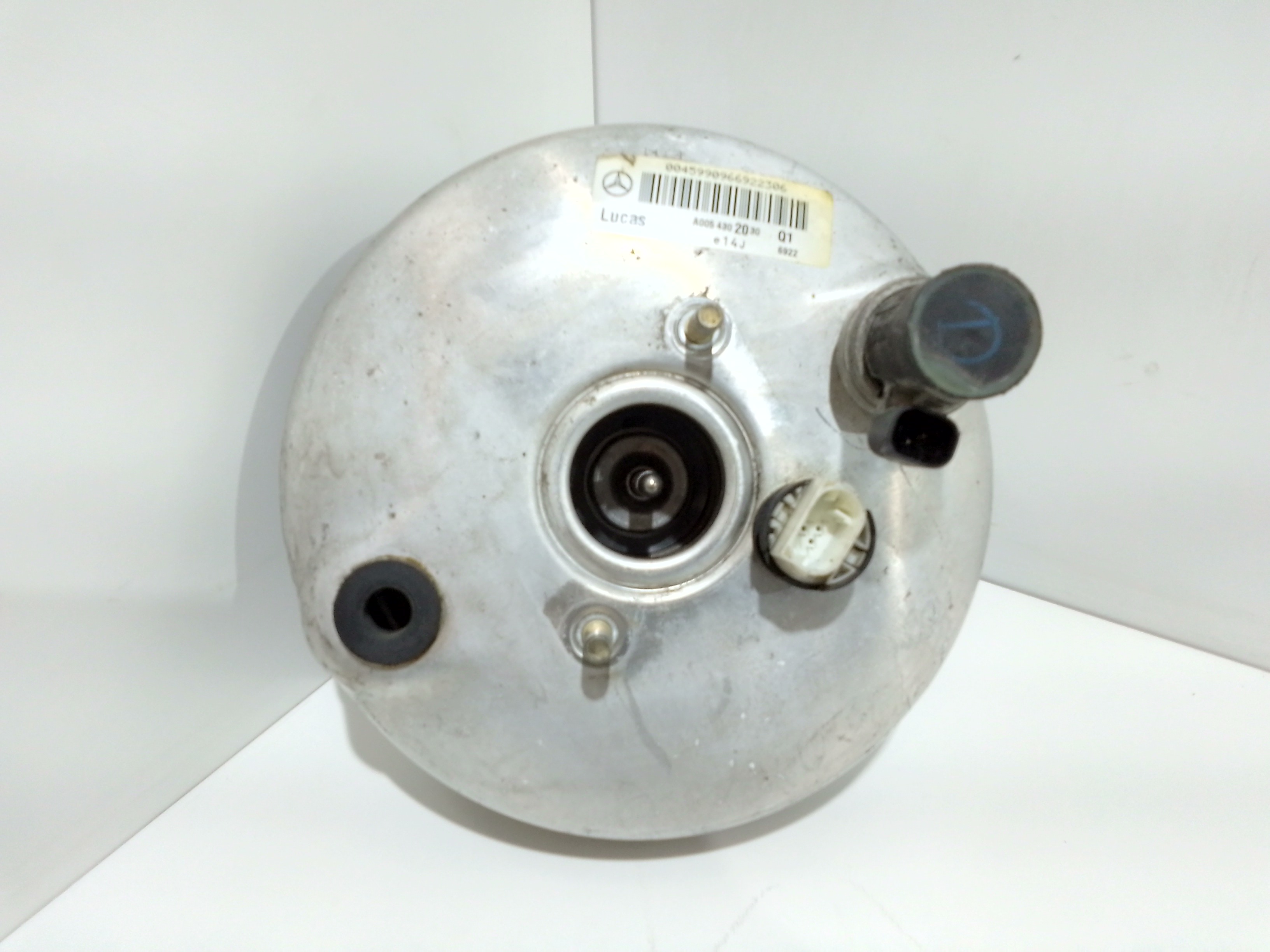 Servofreno A0054301230 Usato