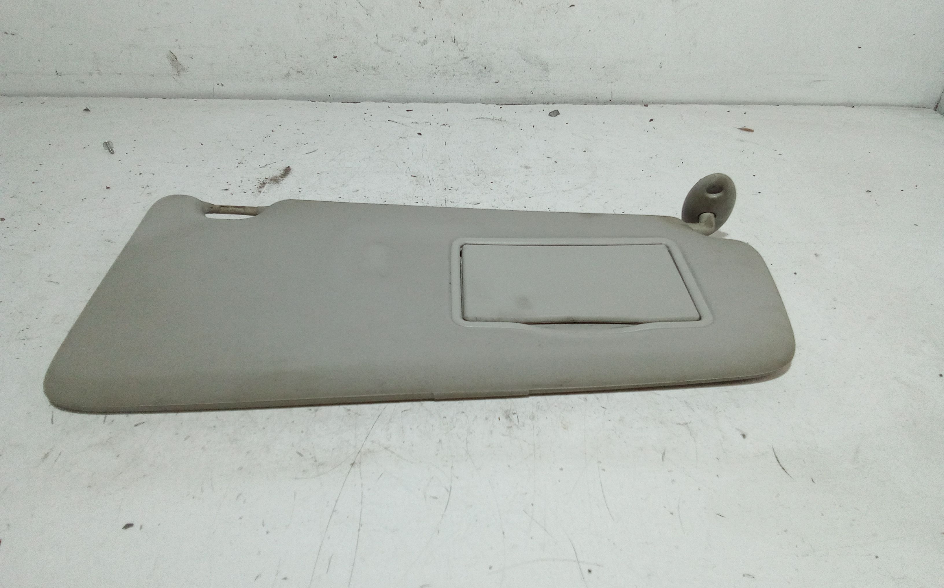 Aletta Parasole Parabrezza Destro 1880327 Usato