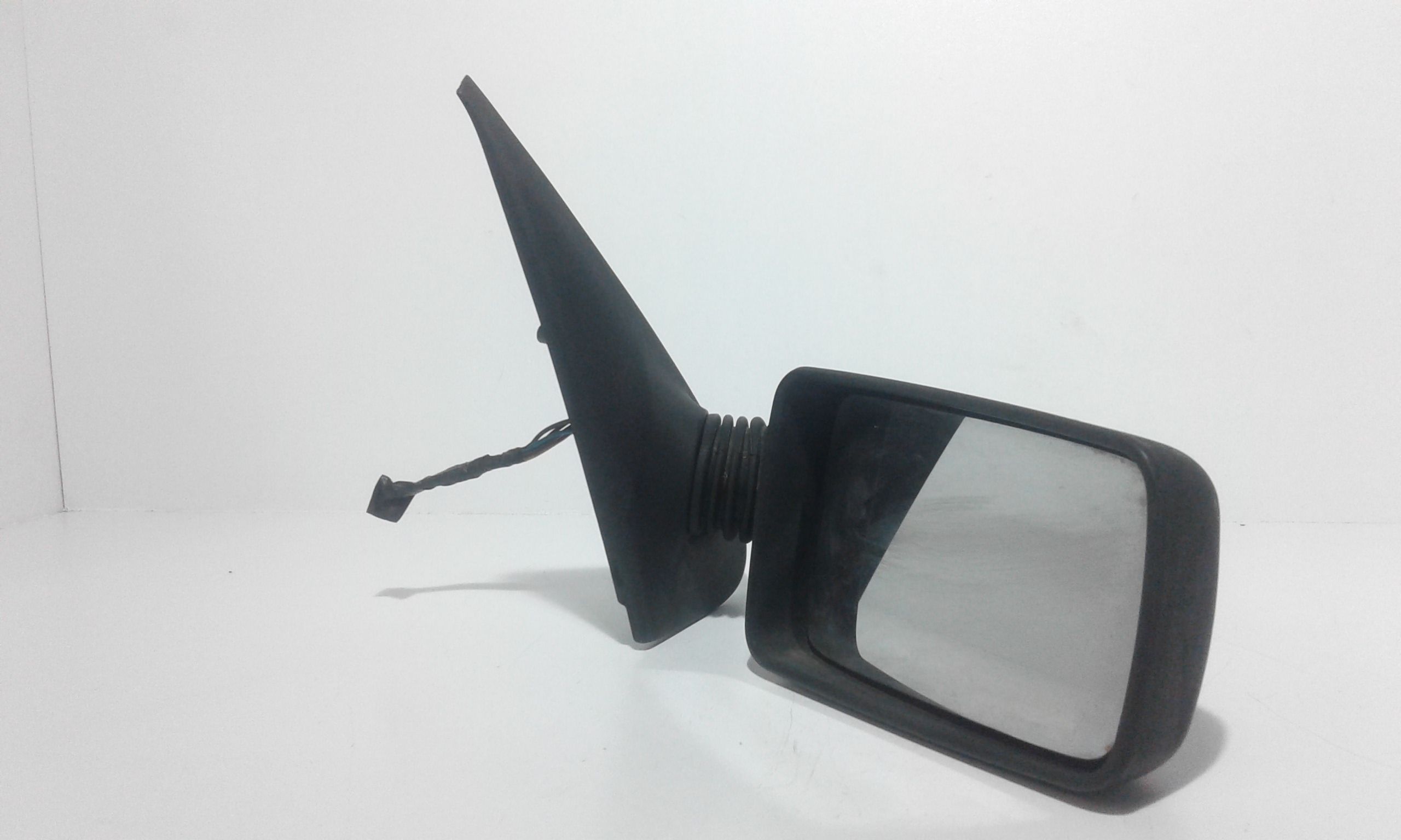 Retrovisore Est. Destro Usato