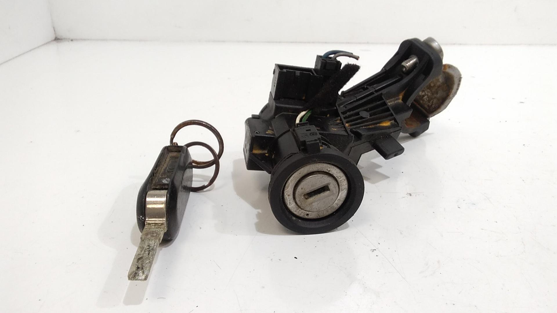 Commutatore Avviamento Con Cilindretti Serrature Usato