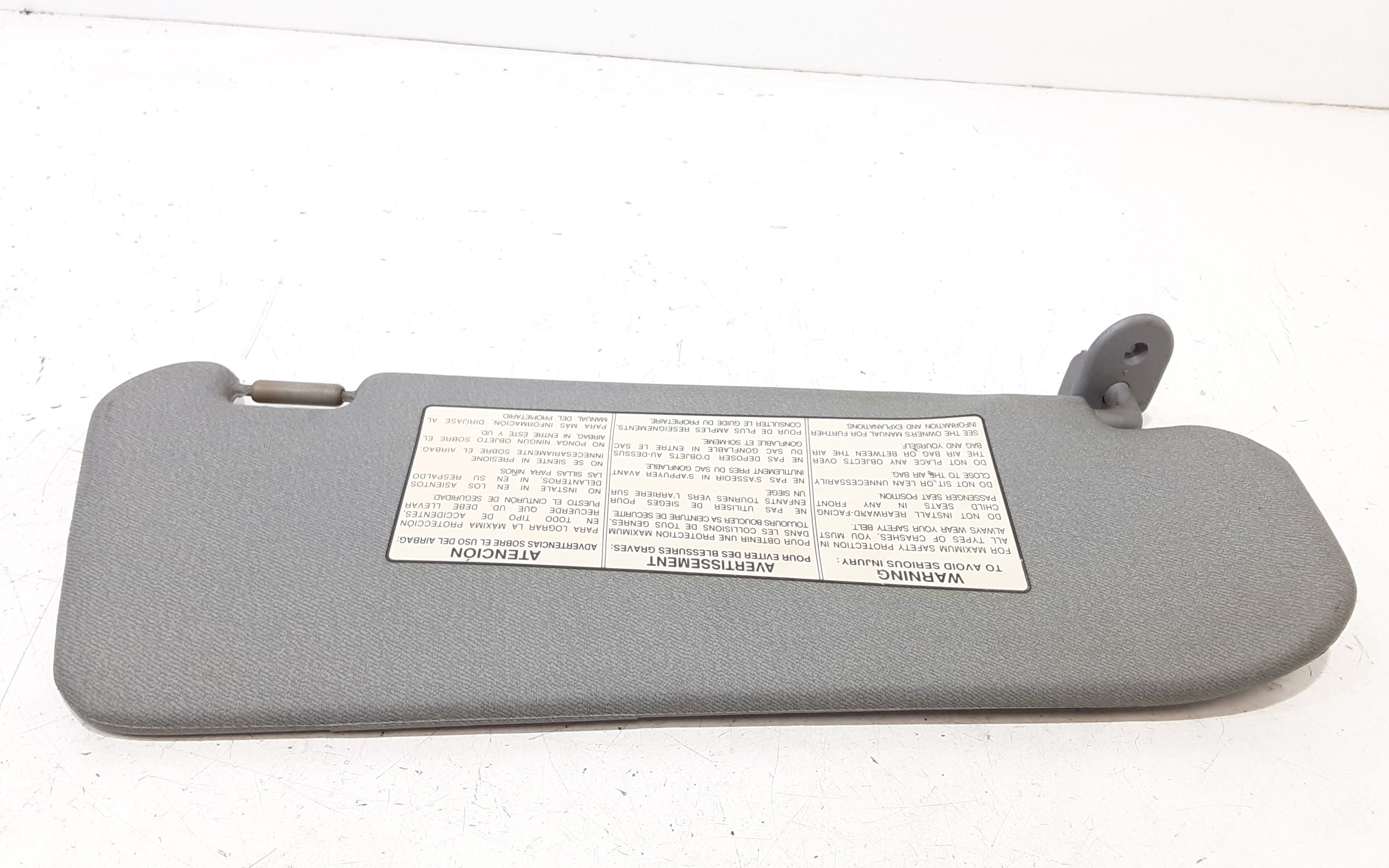 Aletta Parasole Parabrezza Sinistro 96537730 Usato