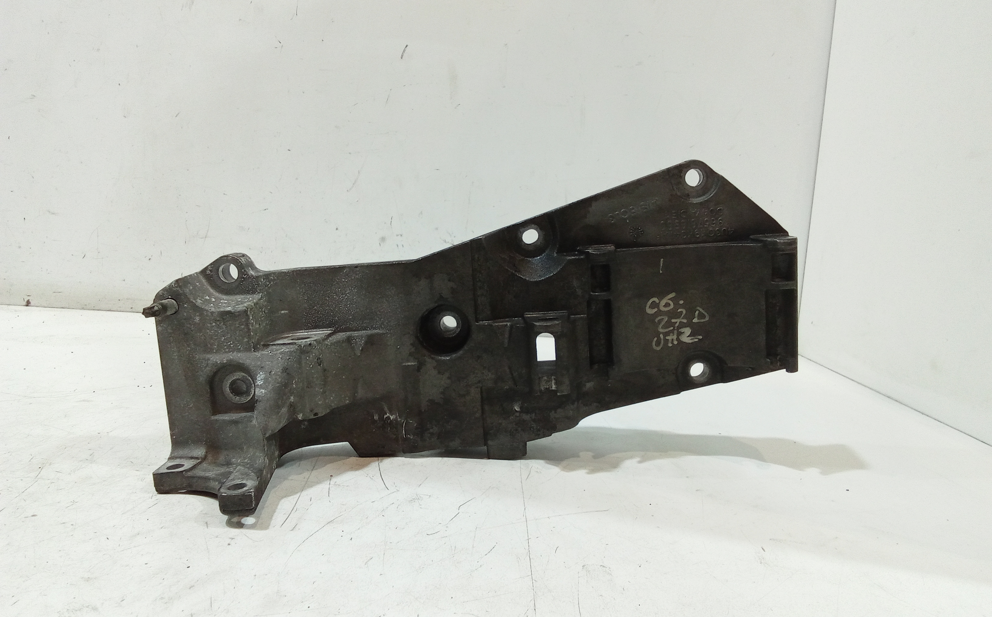 Supporto Alternatore 5706D3 Usato