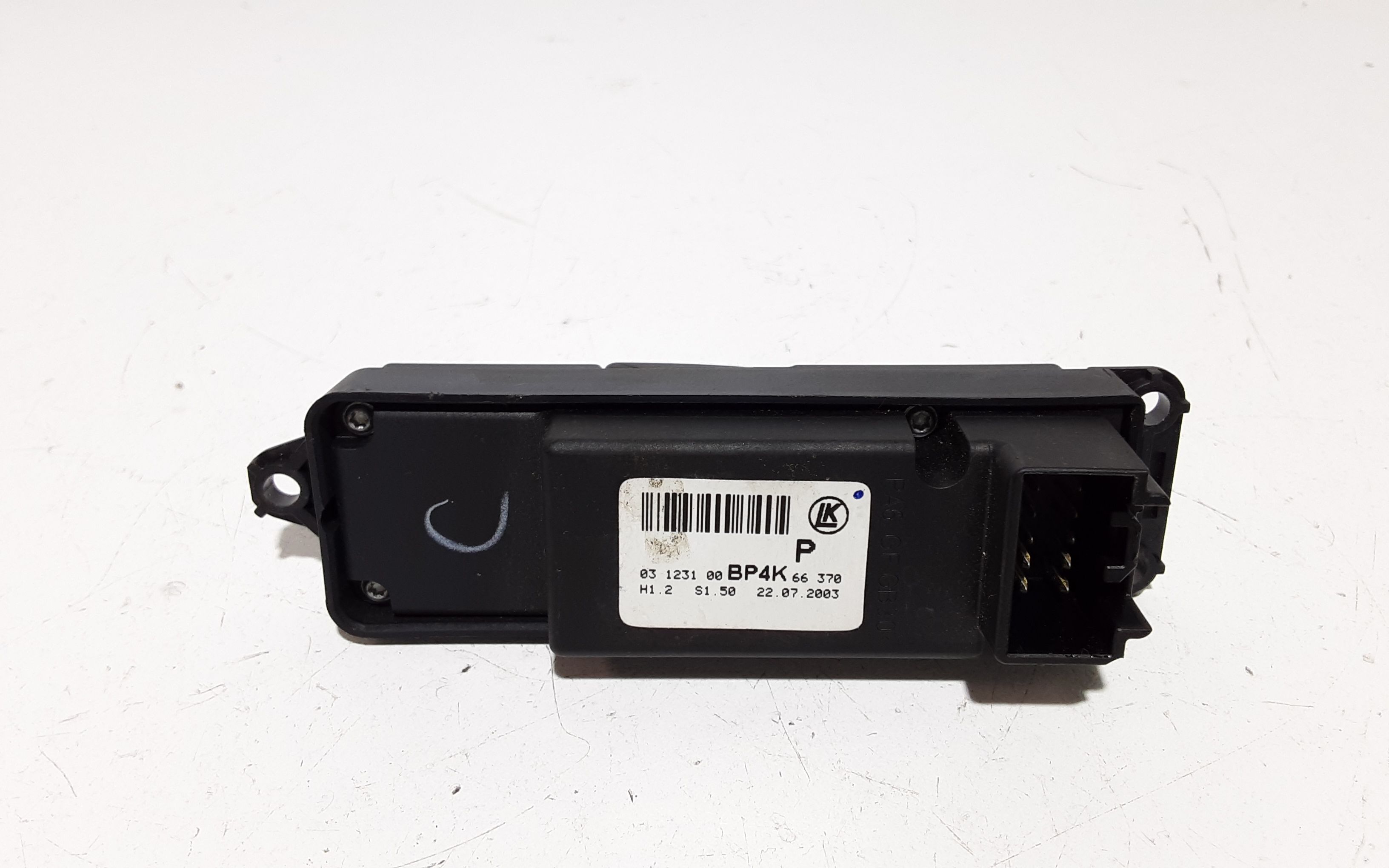 Interruttore Alzacristalli Porta Ant. Destro BP4K66370 Usato