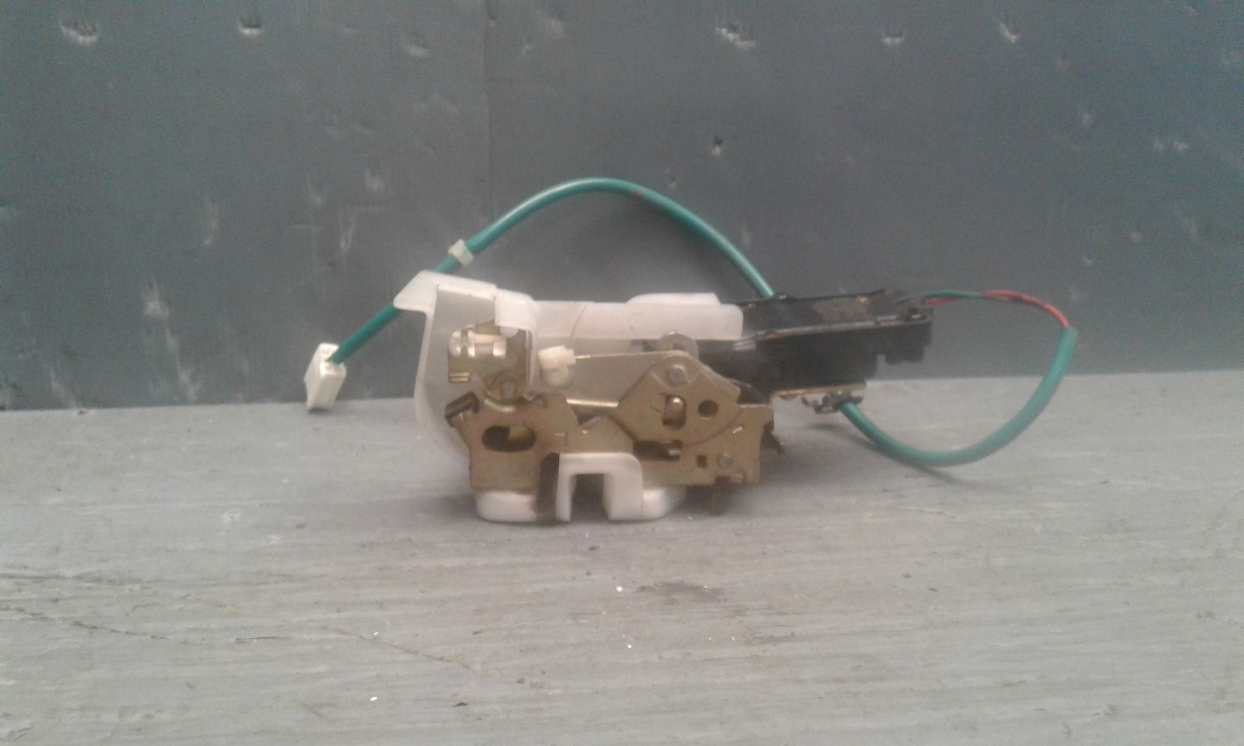 Serratura Porta Post. Sinistro D20173310A Usato