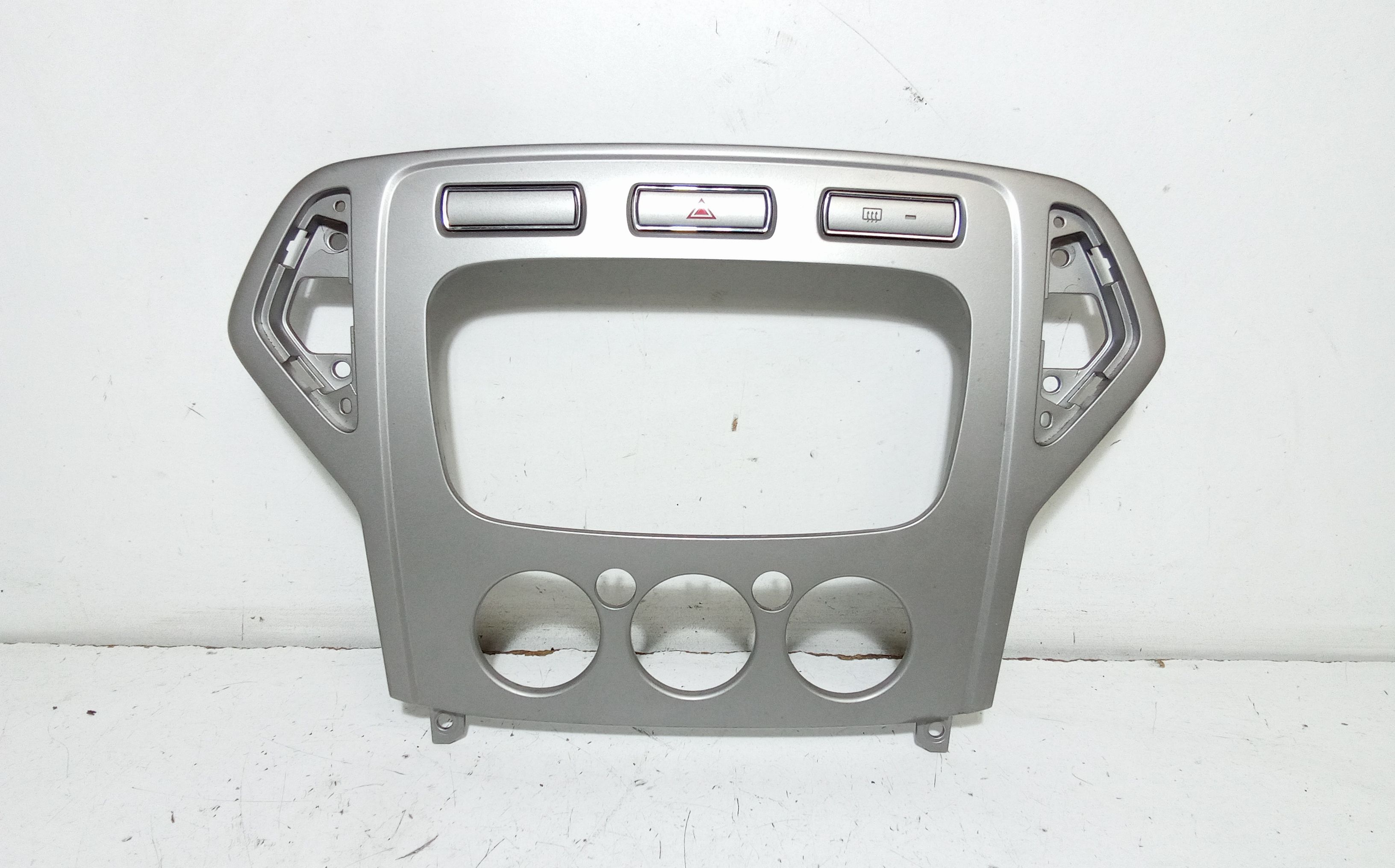 Rivestimento Centr. Cruscotto, Mascherina Portastrumenti Centr. Cruscotto Usato