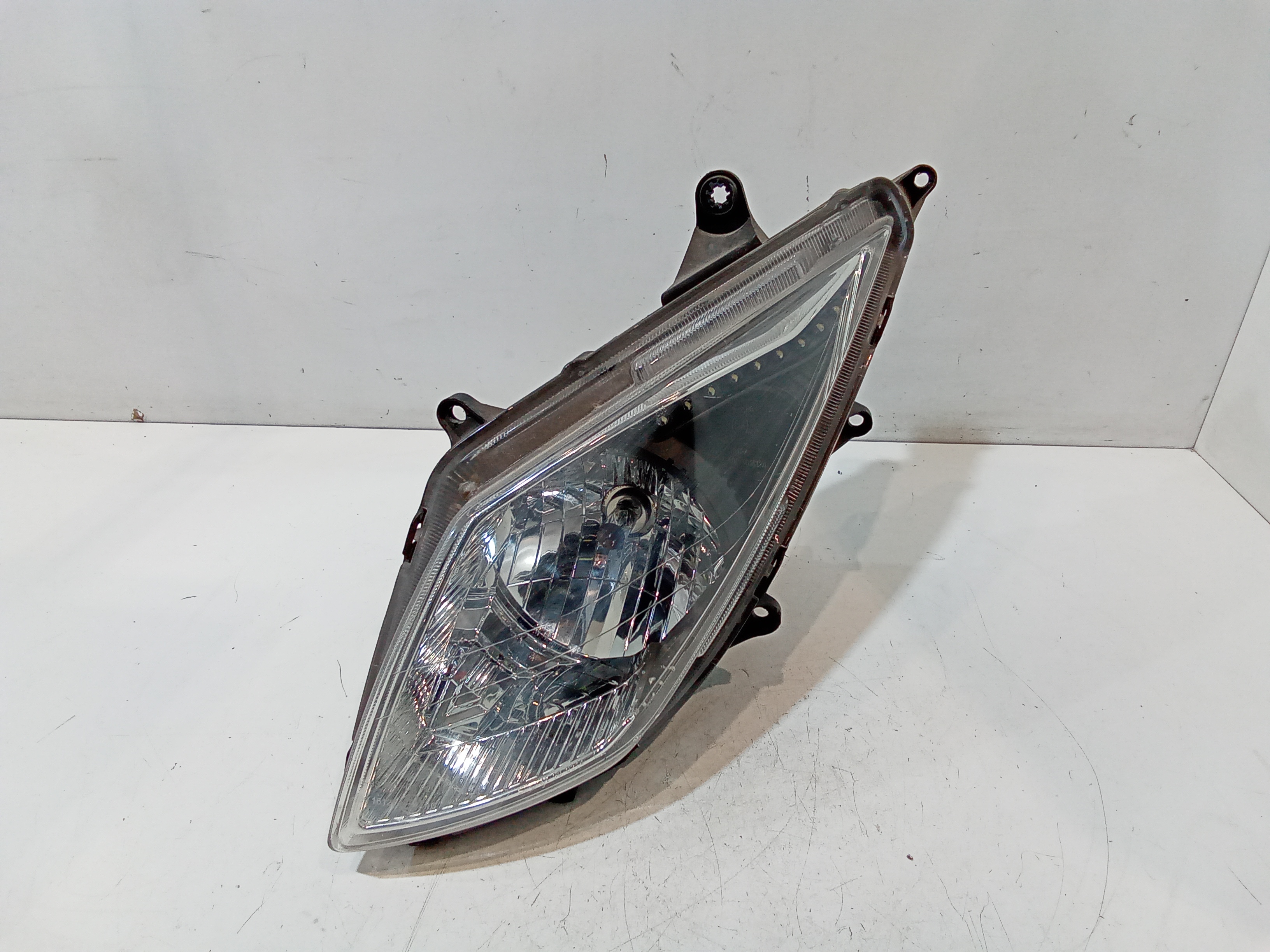 Faro Anteriore Usato