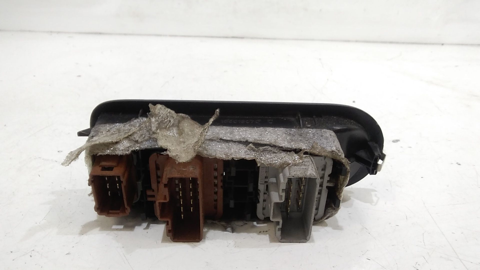 Interruttore Alzacristalli Porta Ant. Sinistro 8200108269 Usato