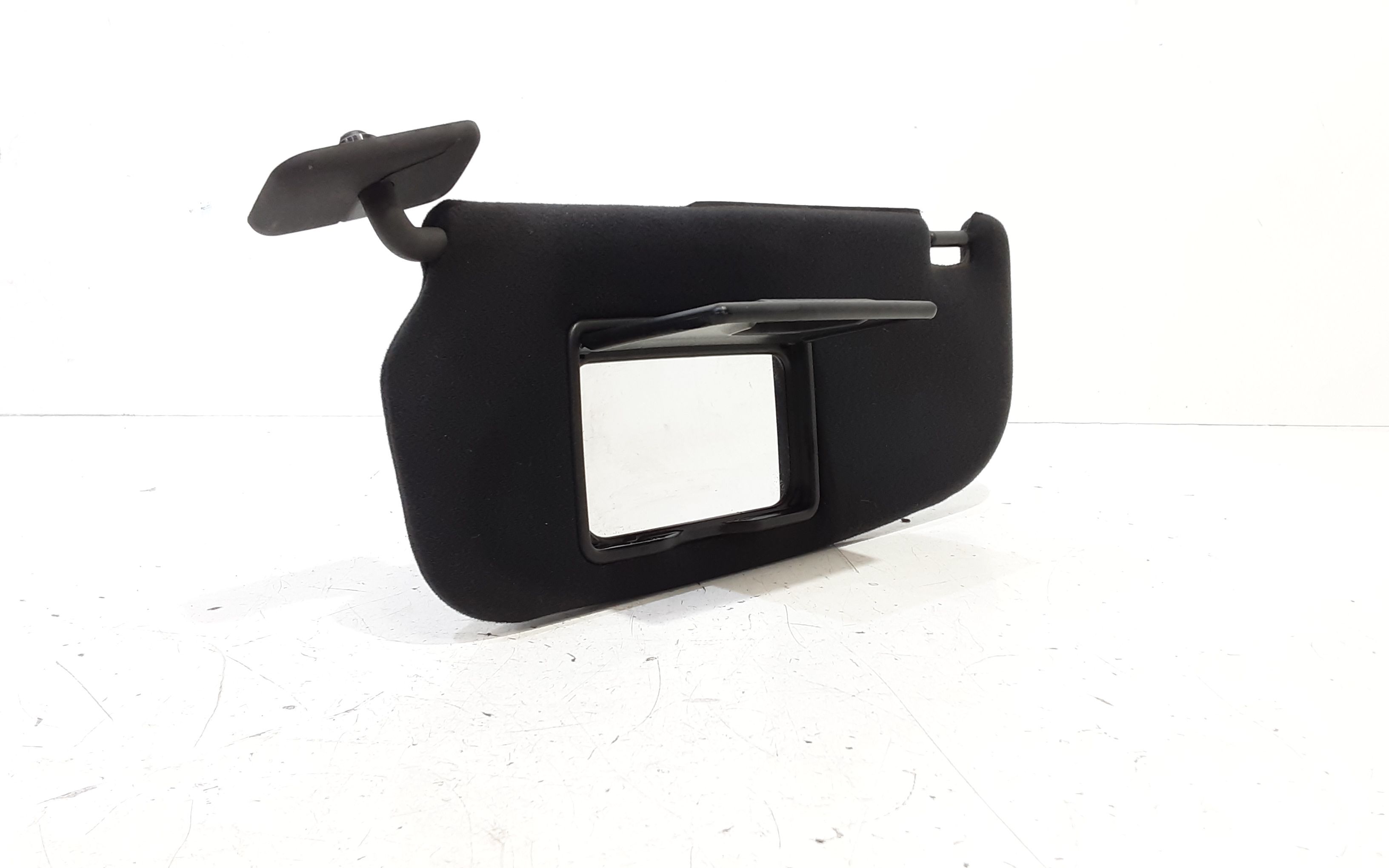 Aletta Parasole Parabrezza Sinistro A4518100110C24A Usato