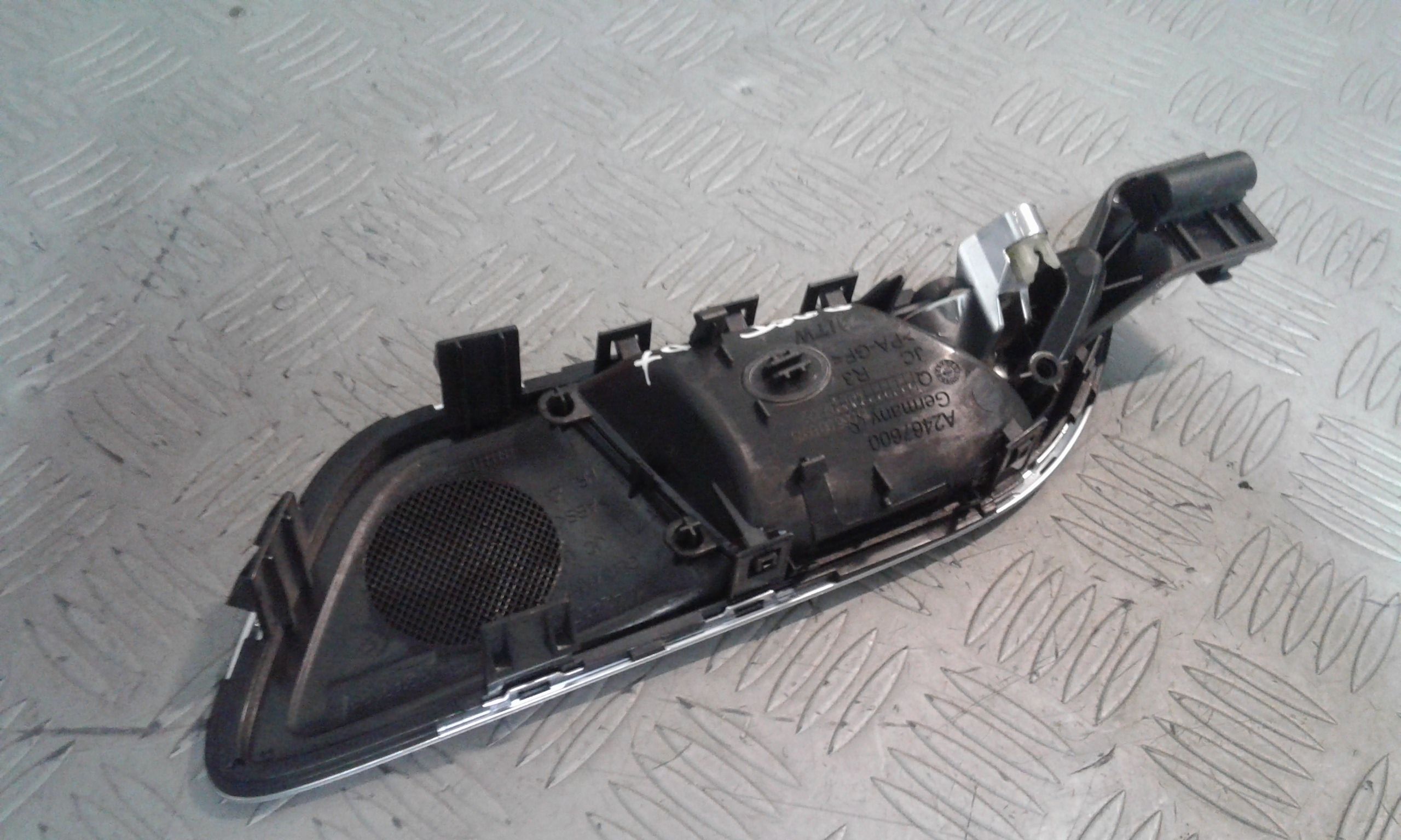 Maniglia Int. Apertura Porta Post. Destro A24676000619051 Usato