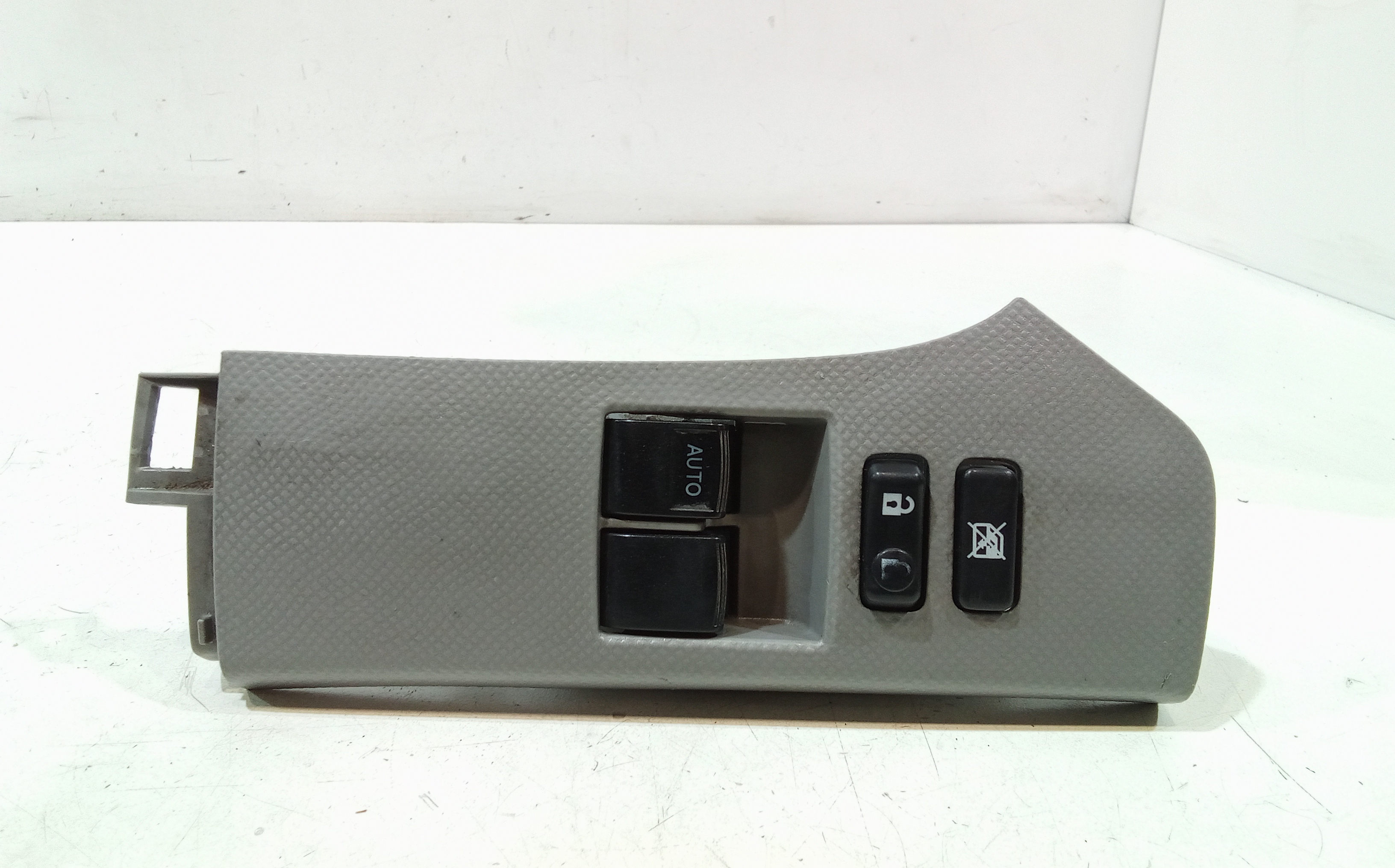 Interruttore Alzacristalli Porta Ant. Sinistro Usato