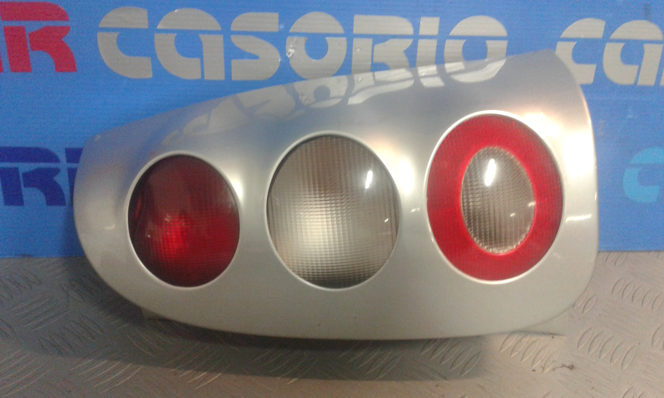 Fanale Post. Destro Q0012861V001000000 Usato