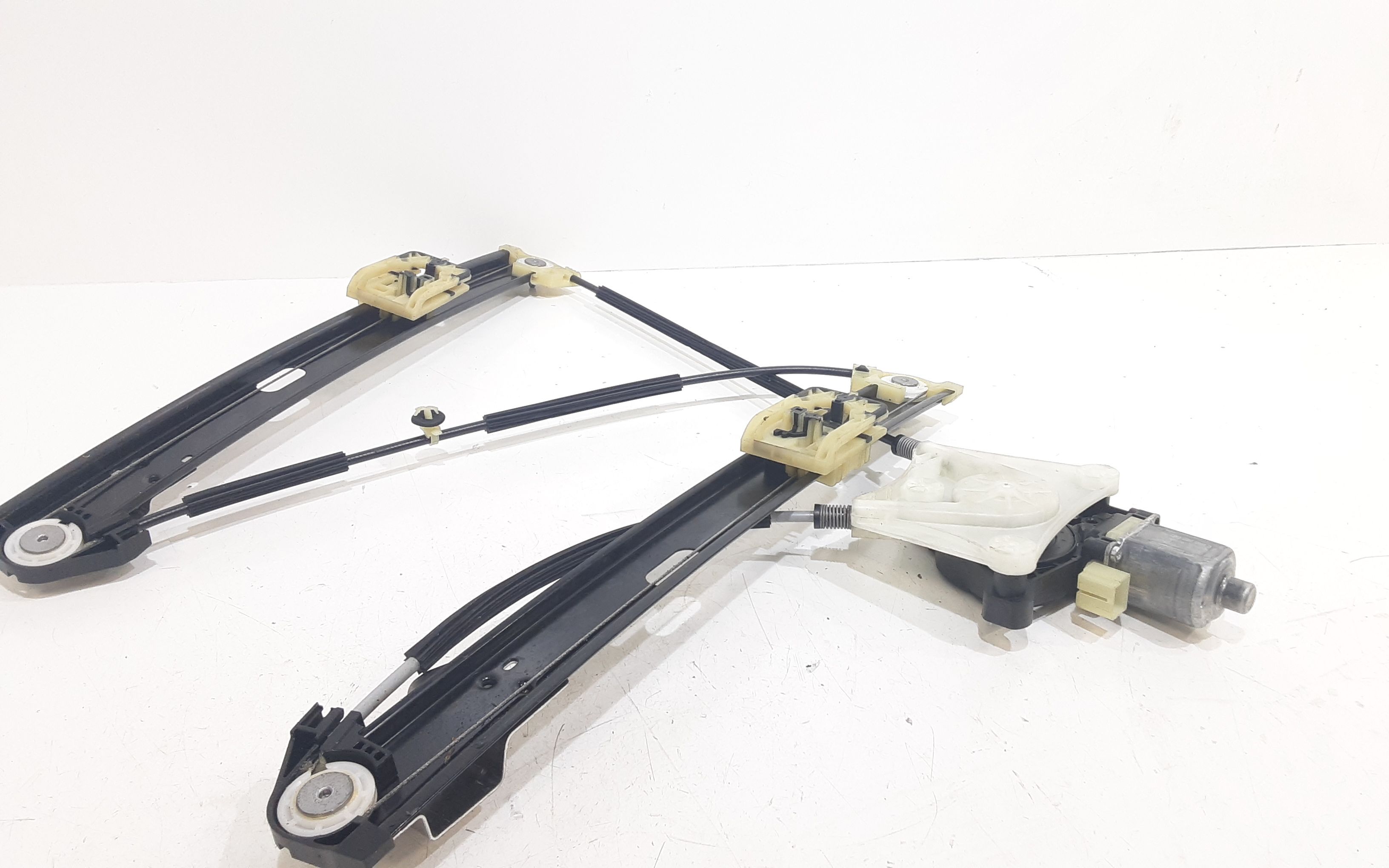 Alzacristallo Porta Ant. Destro Usato