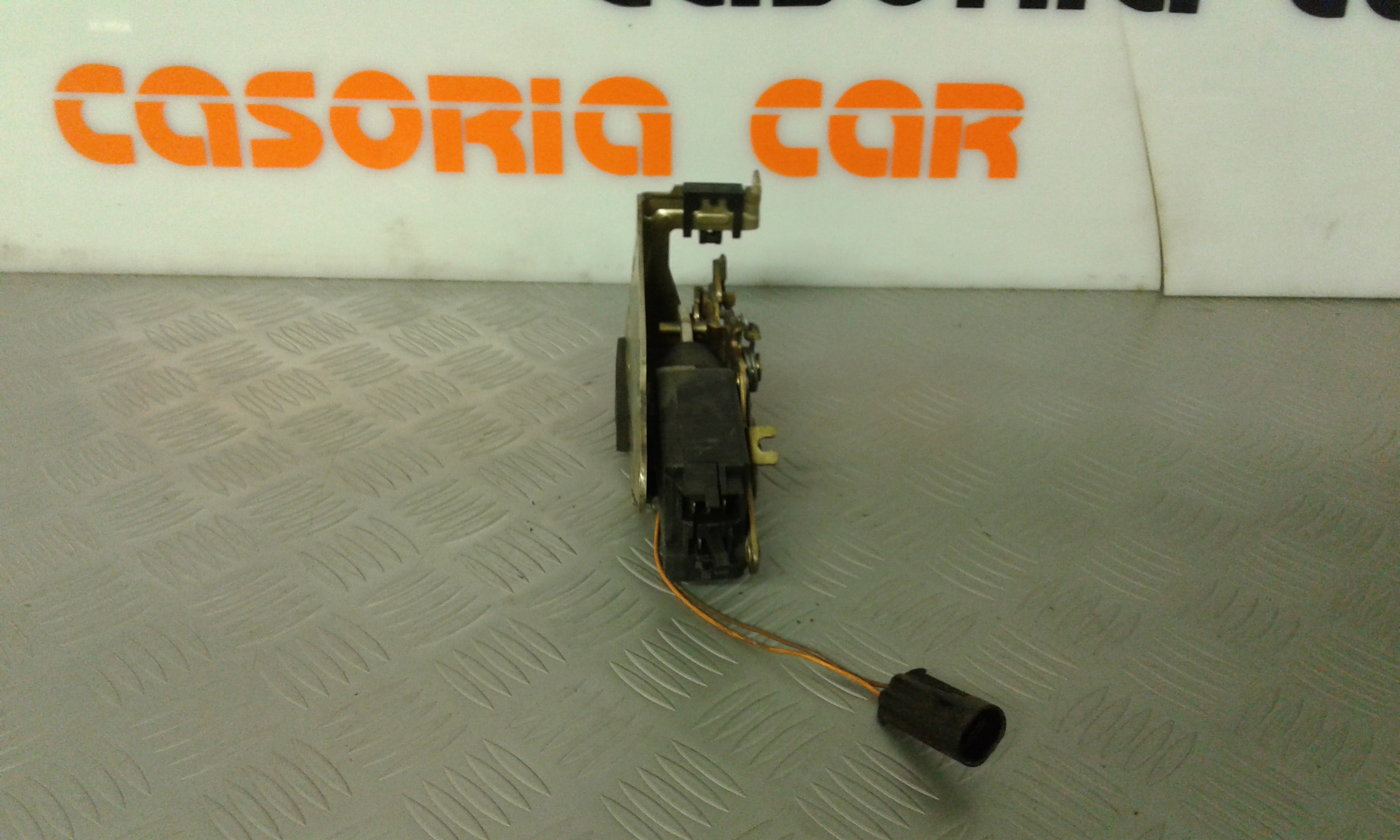 Serratura Porta Ant. Destro Q0002856V009000000 Usato