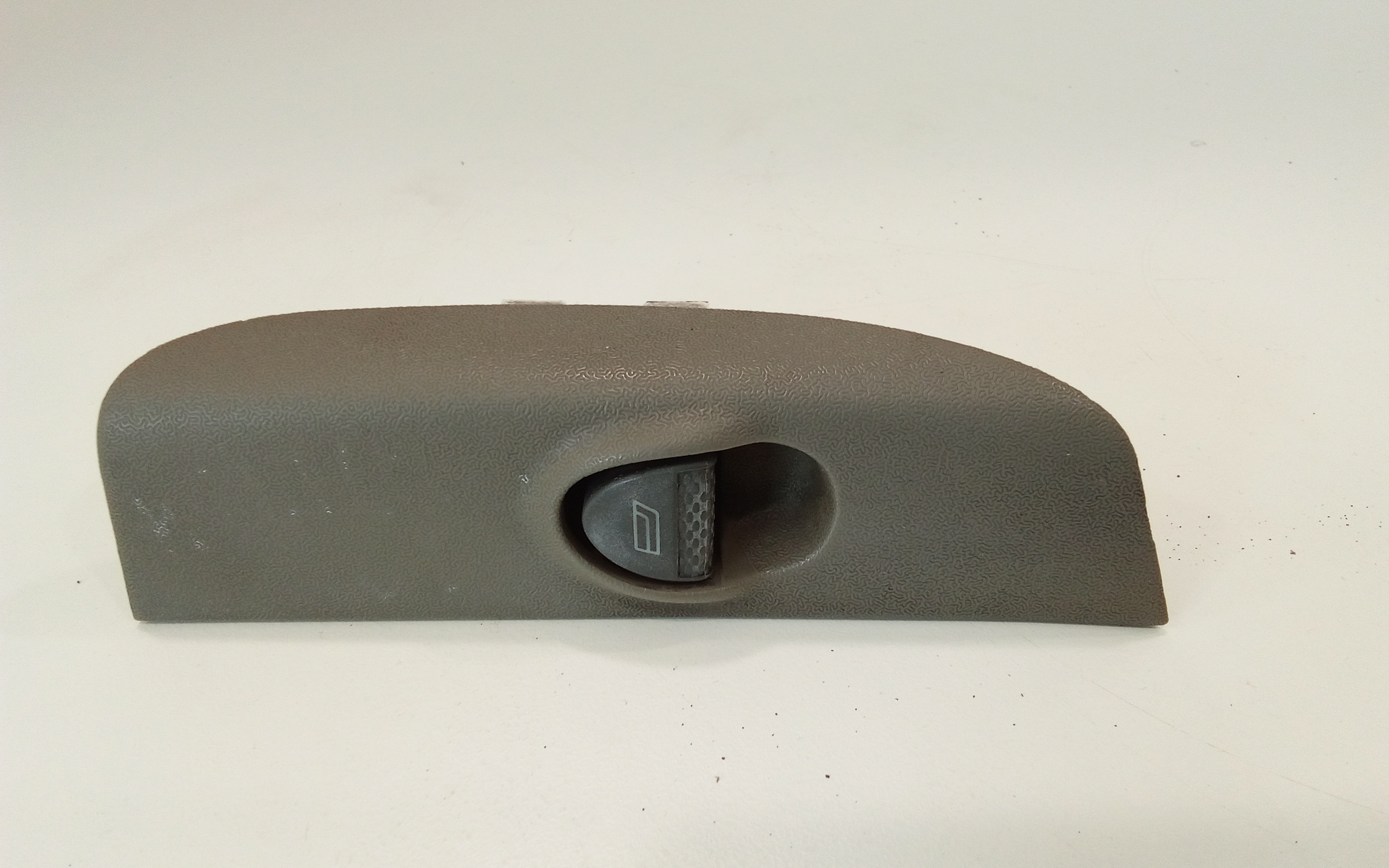 Interruttore Alzacristalli Porta Ant. Destro 735428565 Usato