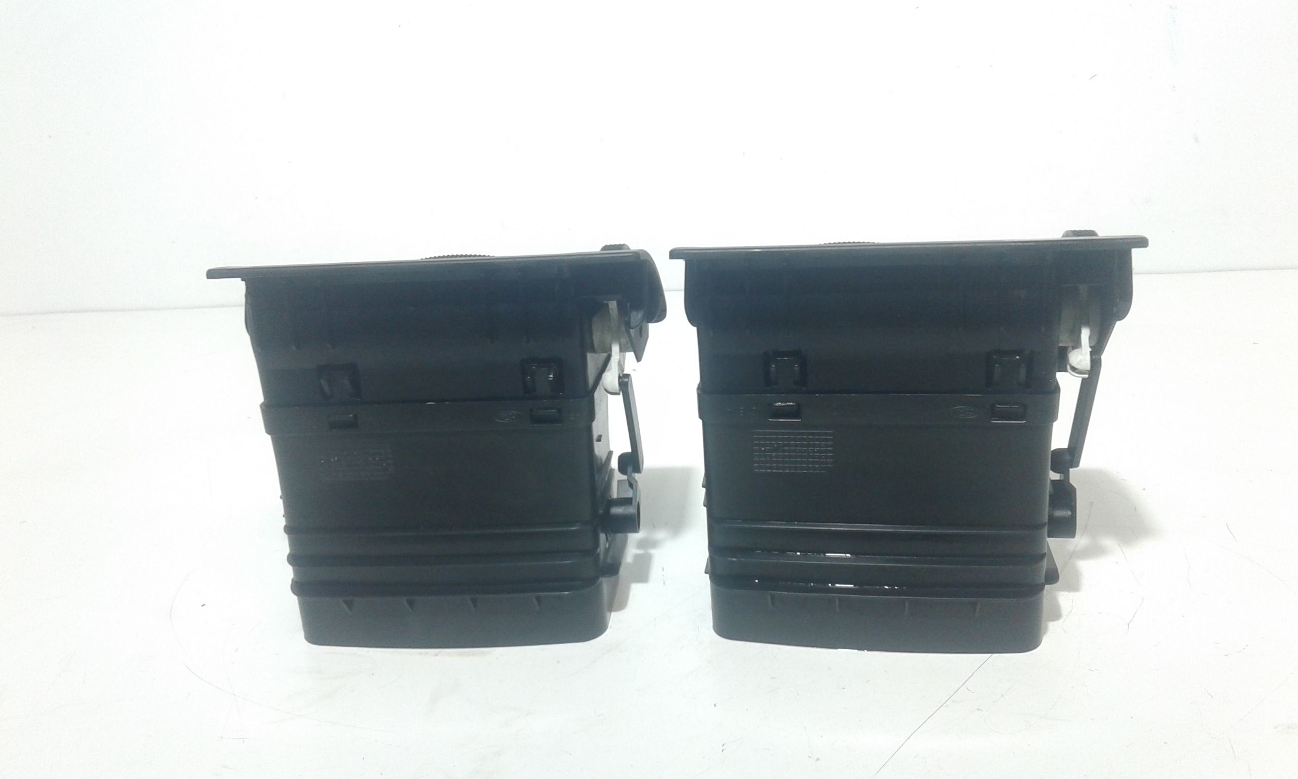 Condotto Aria Bocchette Centr. Sup. Cruscotto 1117938 Usato