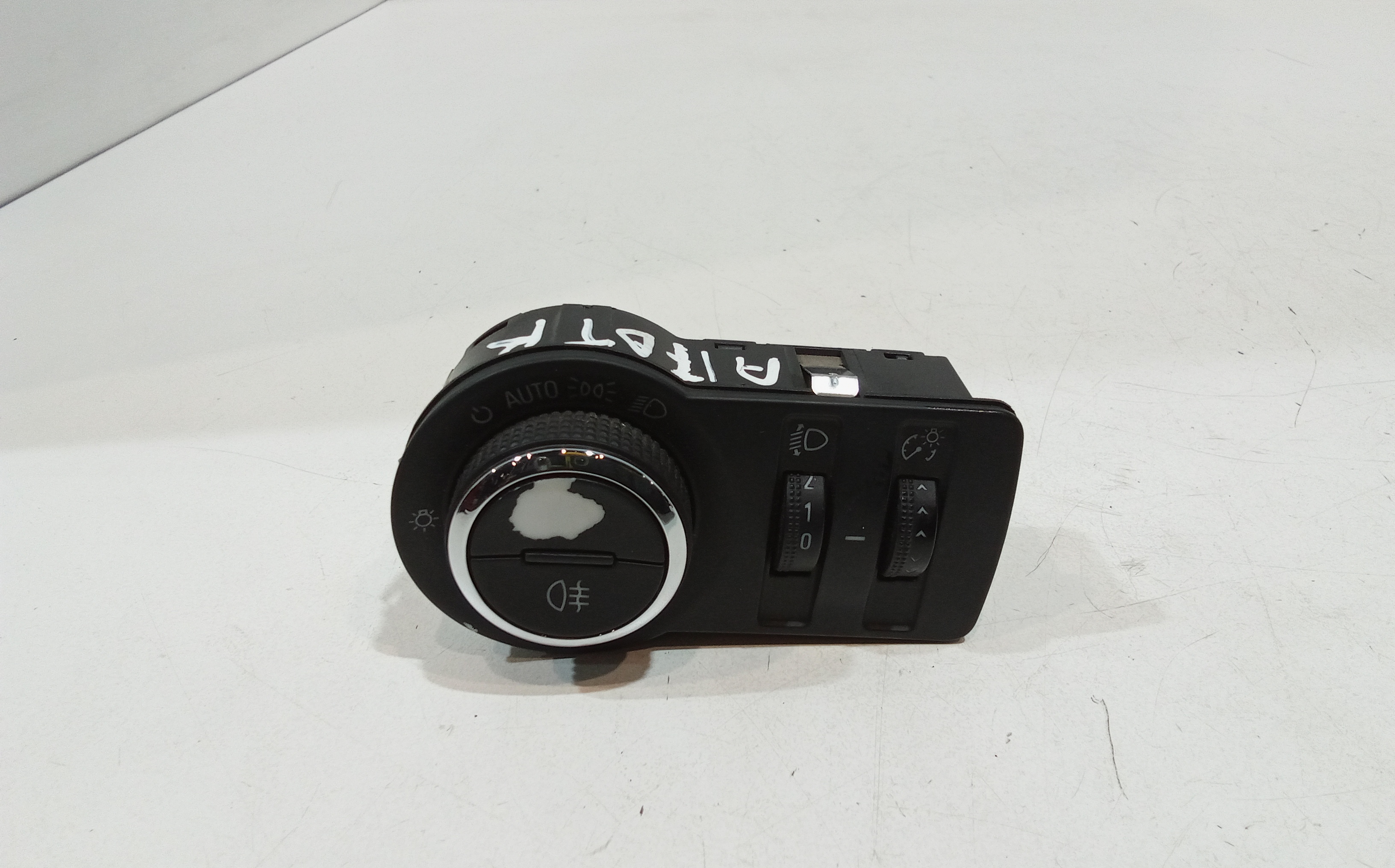 Interruttore Blocco Comando Luci 13268702 Usato