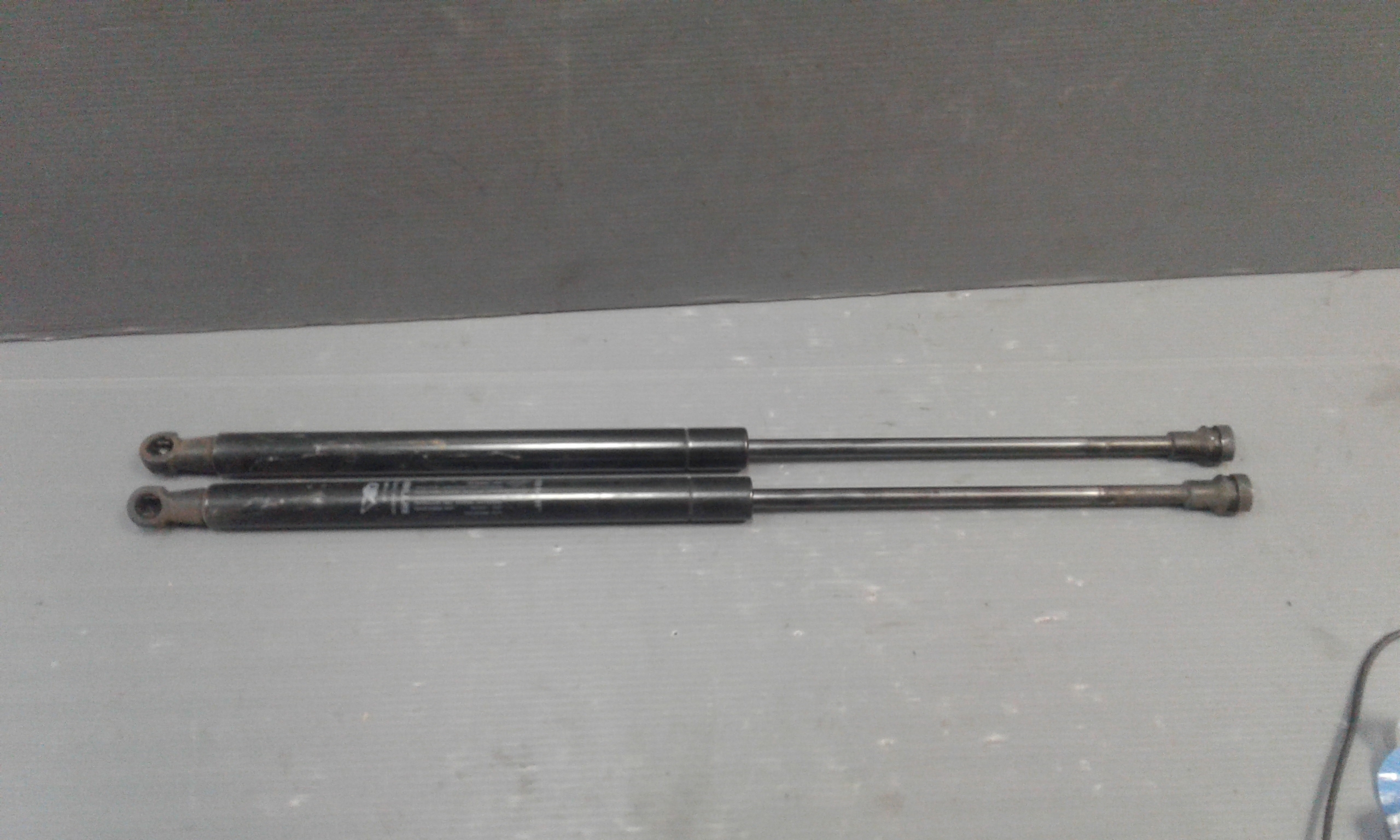 Cerniera Cofano Post. Destro Usato