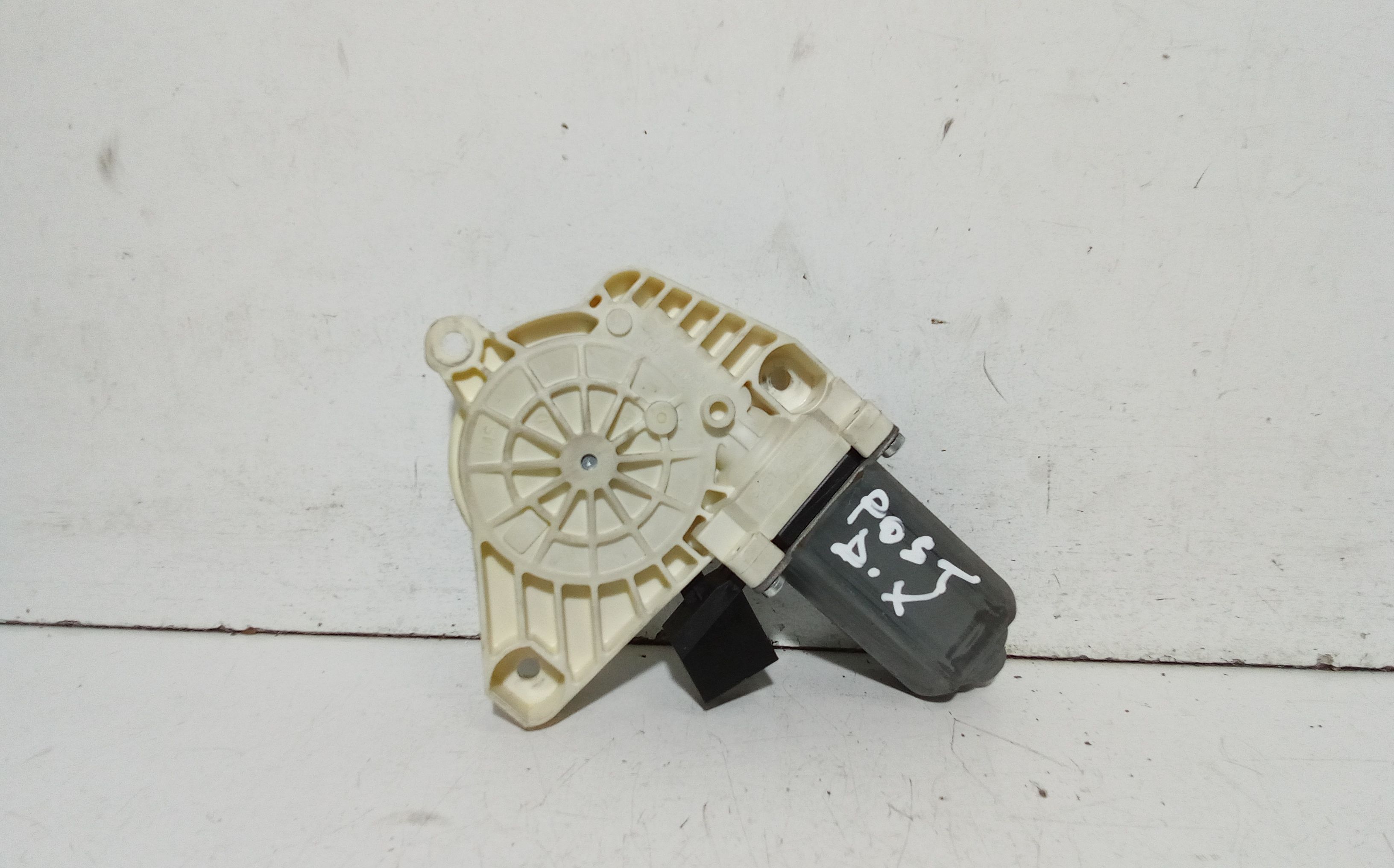 Motorino Alzacristallo Porta Post. Destro A1698202042 Usato