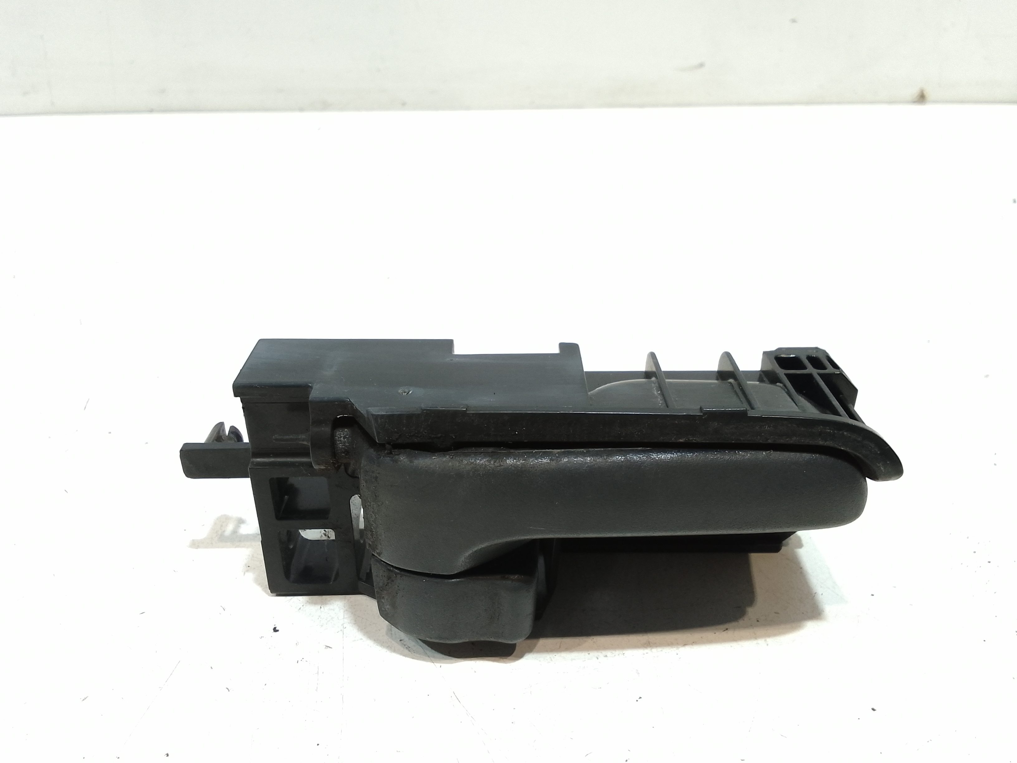 Maniglia Int. Apertura Porta Post. Destro 69205B1010 Usato