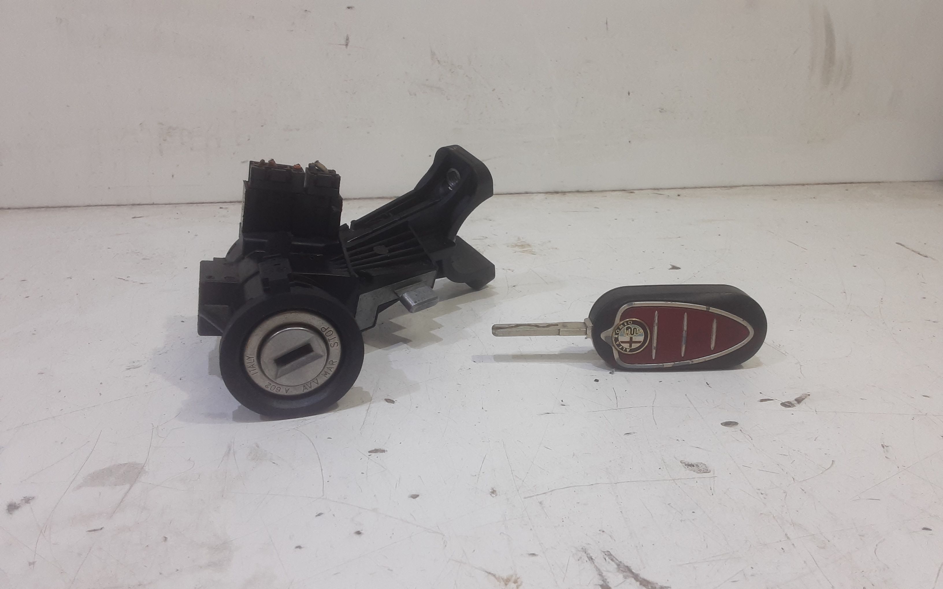 Commutatore Avviamento Con Cilindretti Serrature Usato