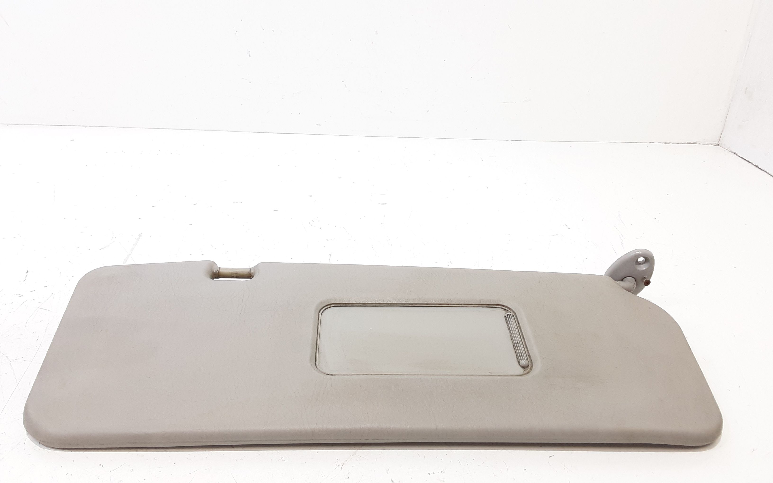 Aletta Parasole Parabrezza Destro 9209912 Usato