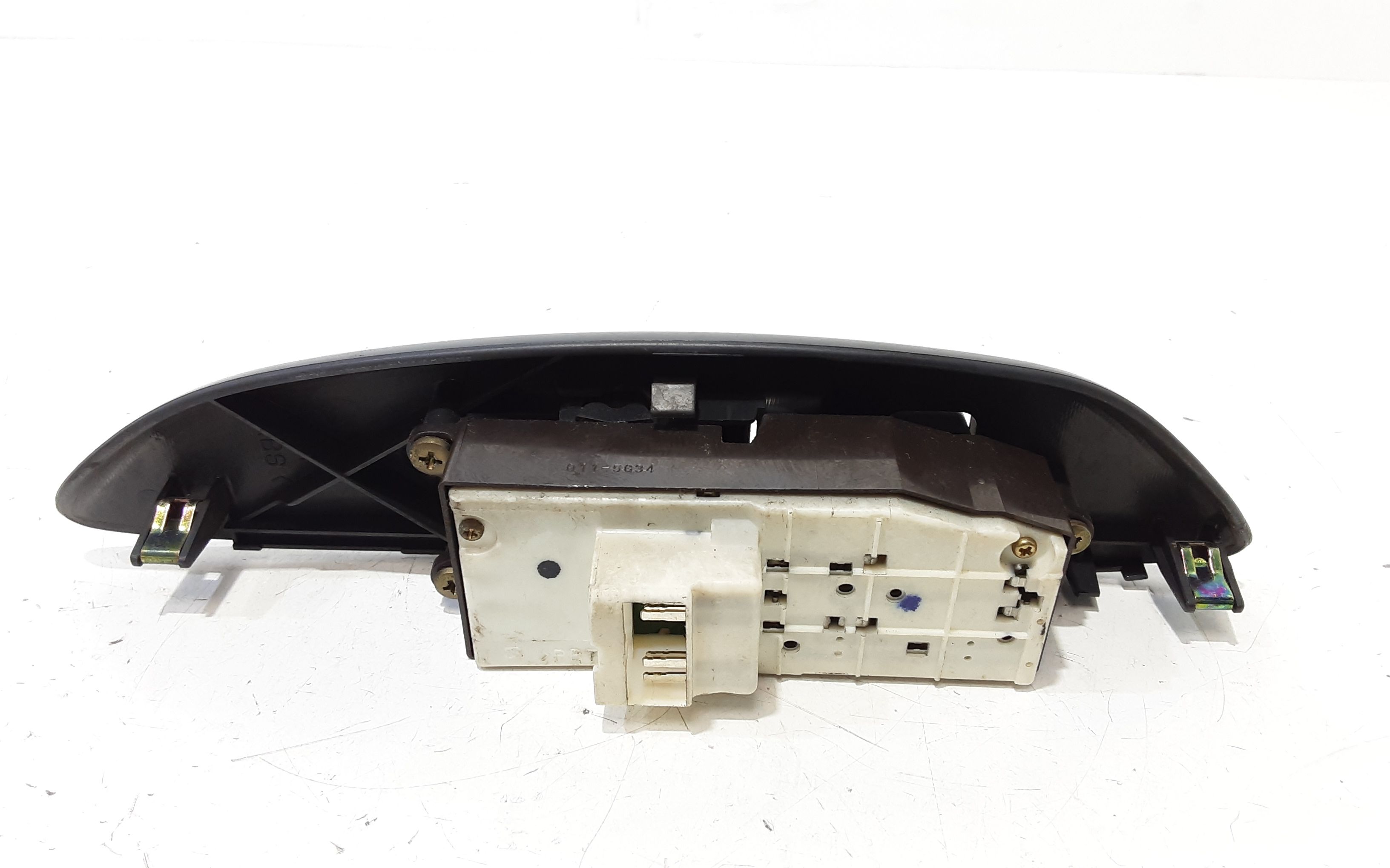 Interruttore Alzacristalli Porta Ant. Sinistro 8482010100 Usato