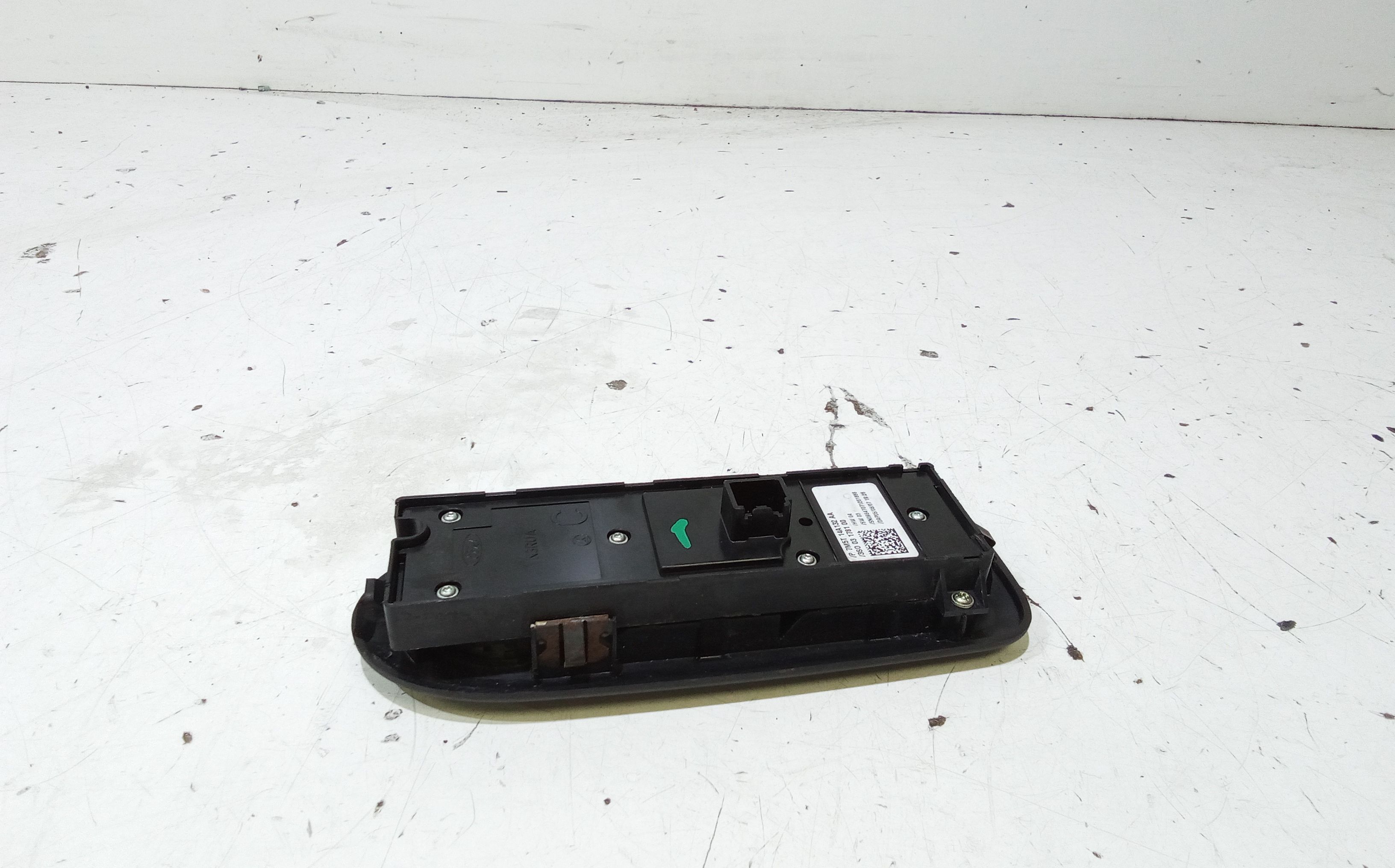 Interruttore Alzacristalli Porta Ant. Sinistro Usato