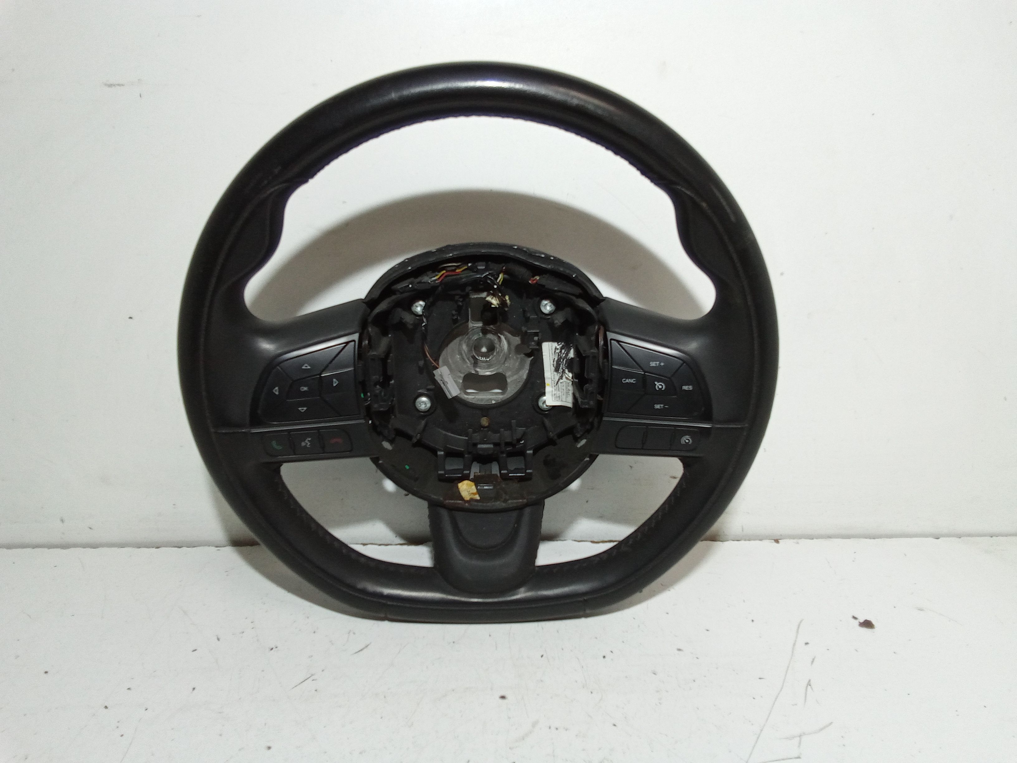 Volante 735687527 Usato