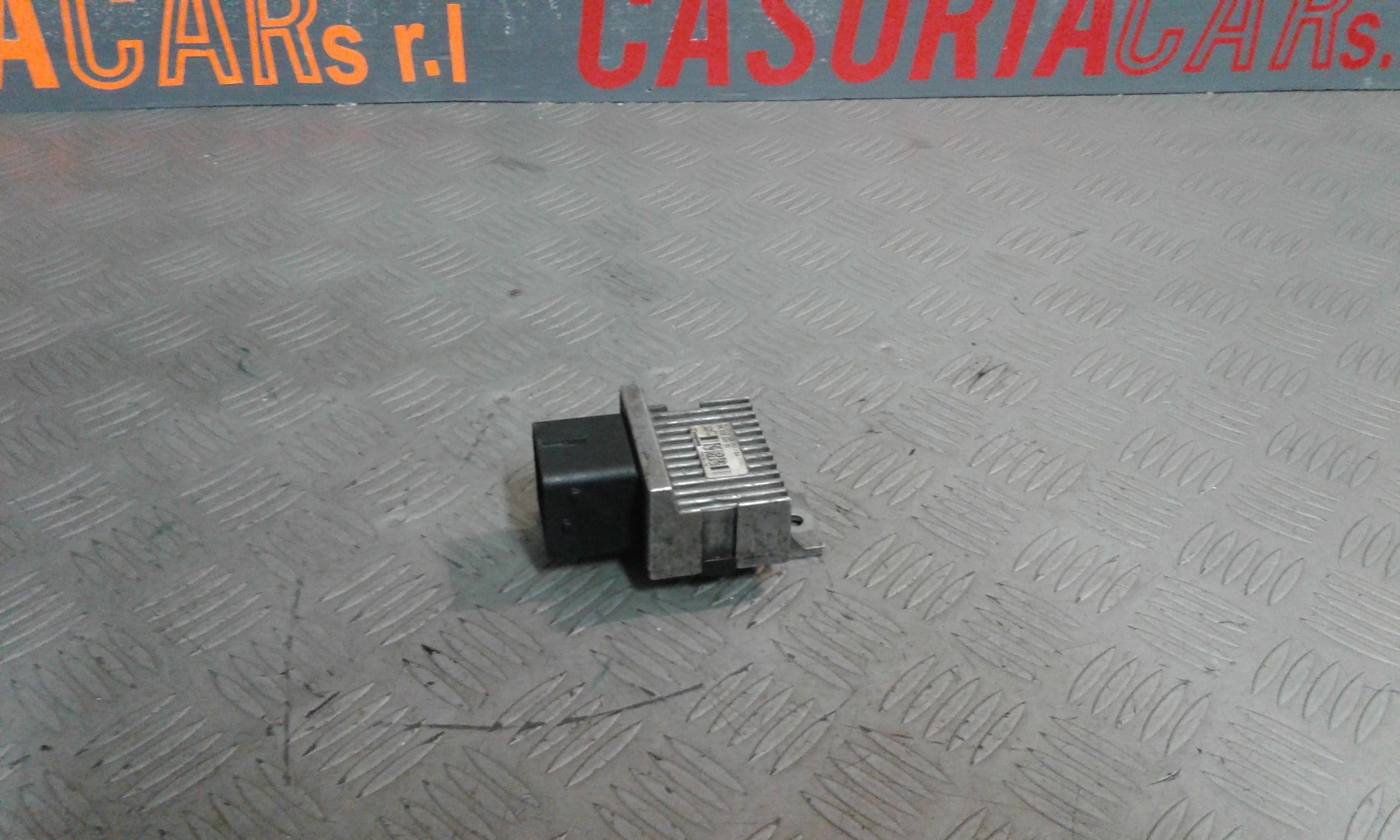 Relè Preriscaldamento Candelette 598144 Usato