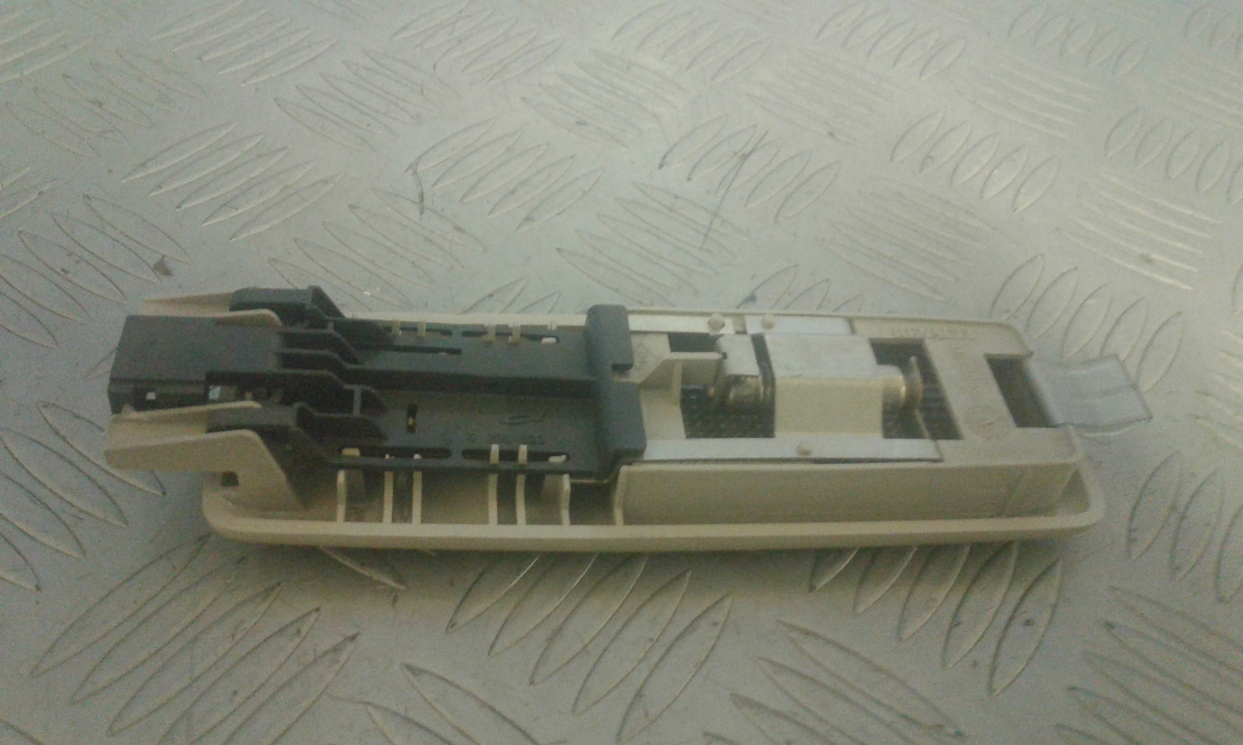 Luce Cortesia Ant. Tetto 8200379368 Usato