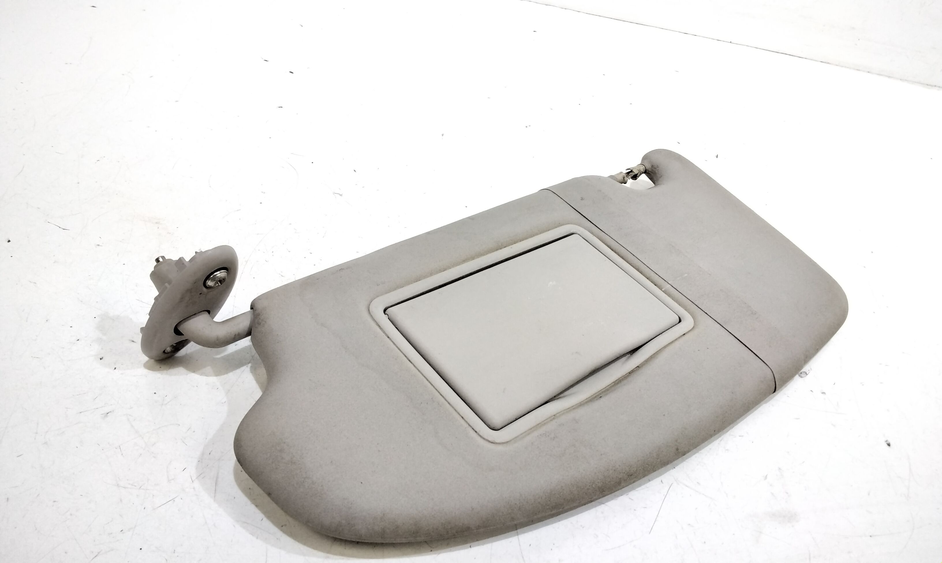 Aletta Parasole Parabrezza Sinistro 1700319 Usato