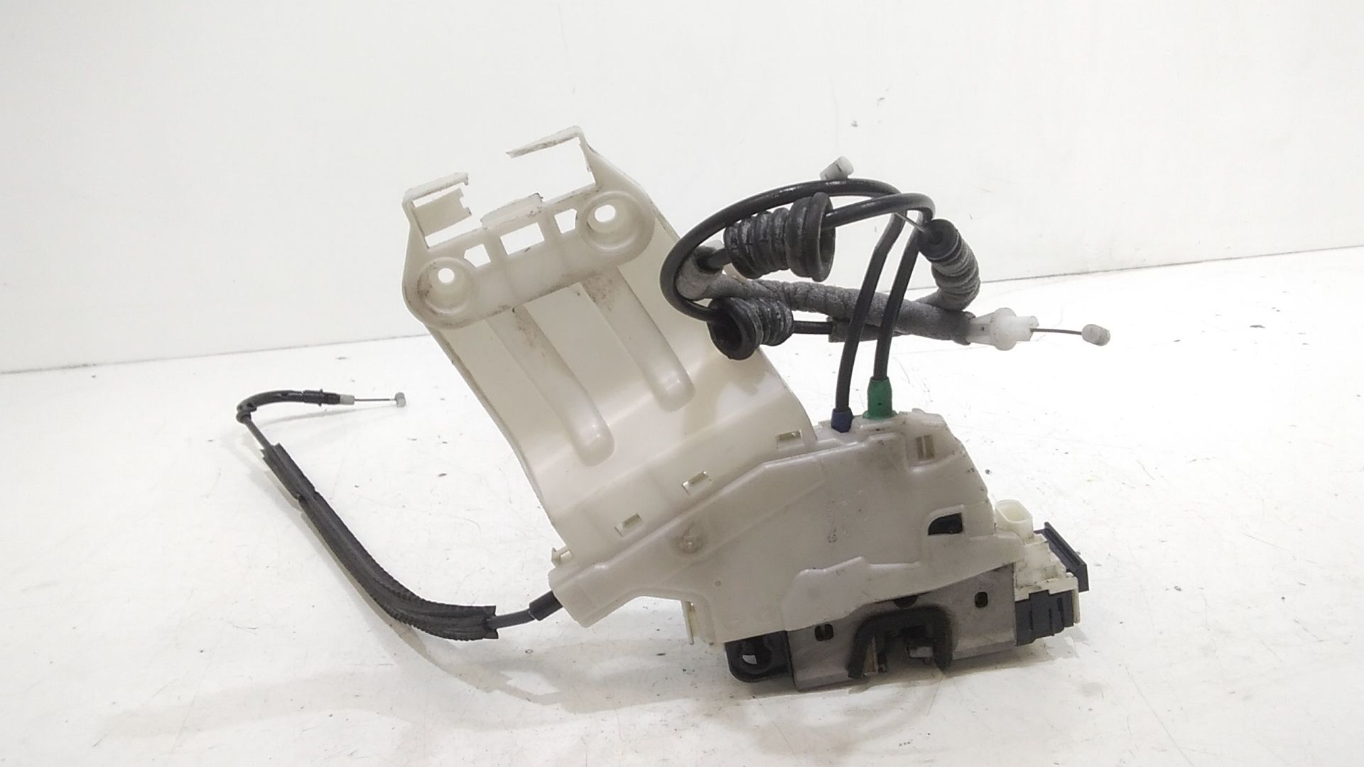 Serratura Porta Ant. Destro 52139900 Usato