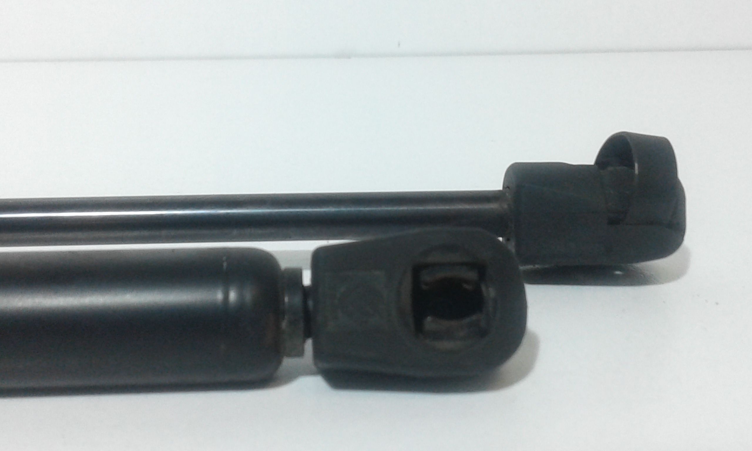 Cerniera Cofano Post. Destro Usato