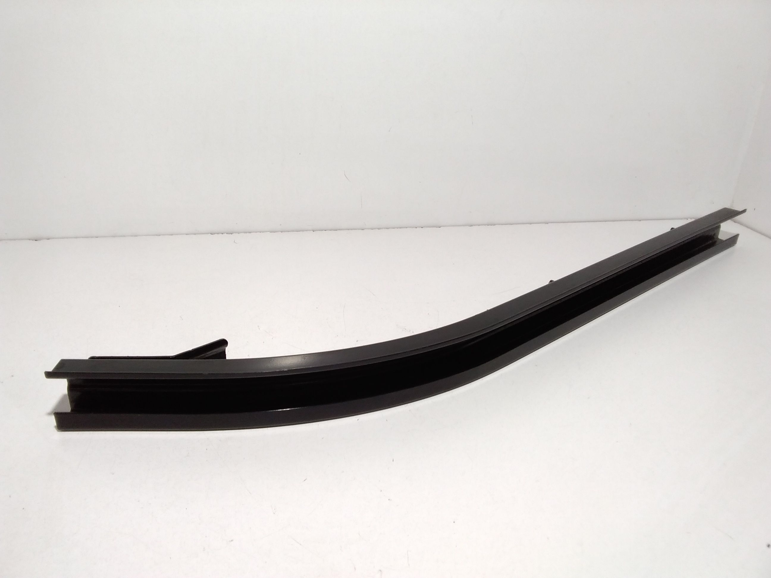 Guida Centr. Porta Scorrevole Destro, Guida Centr. Porta Scorrevole Sinistro, Guida Inf. Porta Scorrevole Destro, Guida Inf. Porta Scorrevole Sinistro, Guida Sup. Porta Scorrevole Destro, Guida Sup. Porta Scorrevole Sinistro Usato