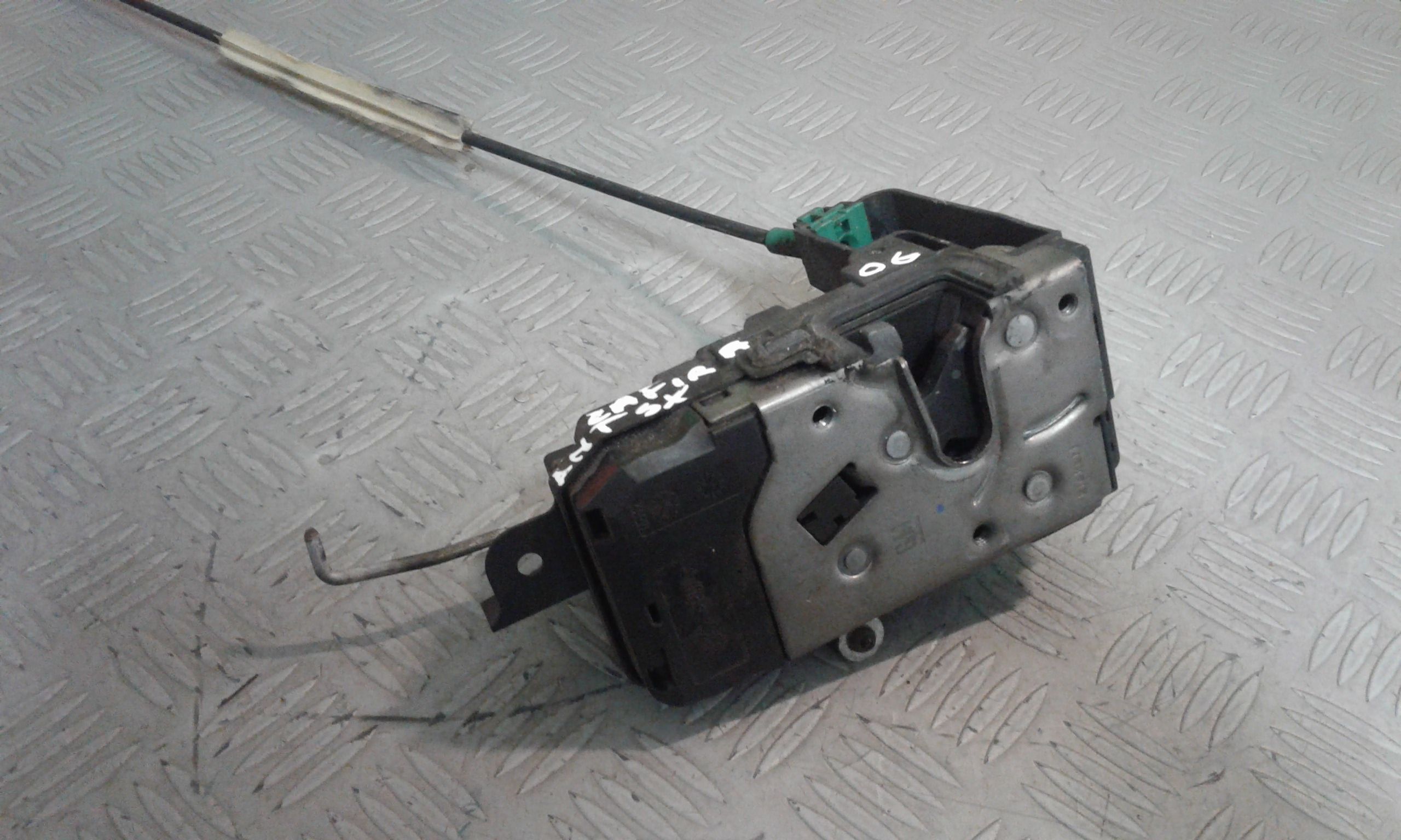 Serratura Porta Ant. Sinistro 13210740 Usato